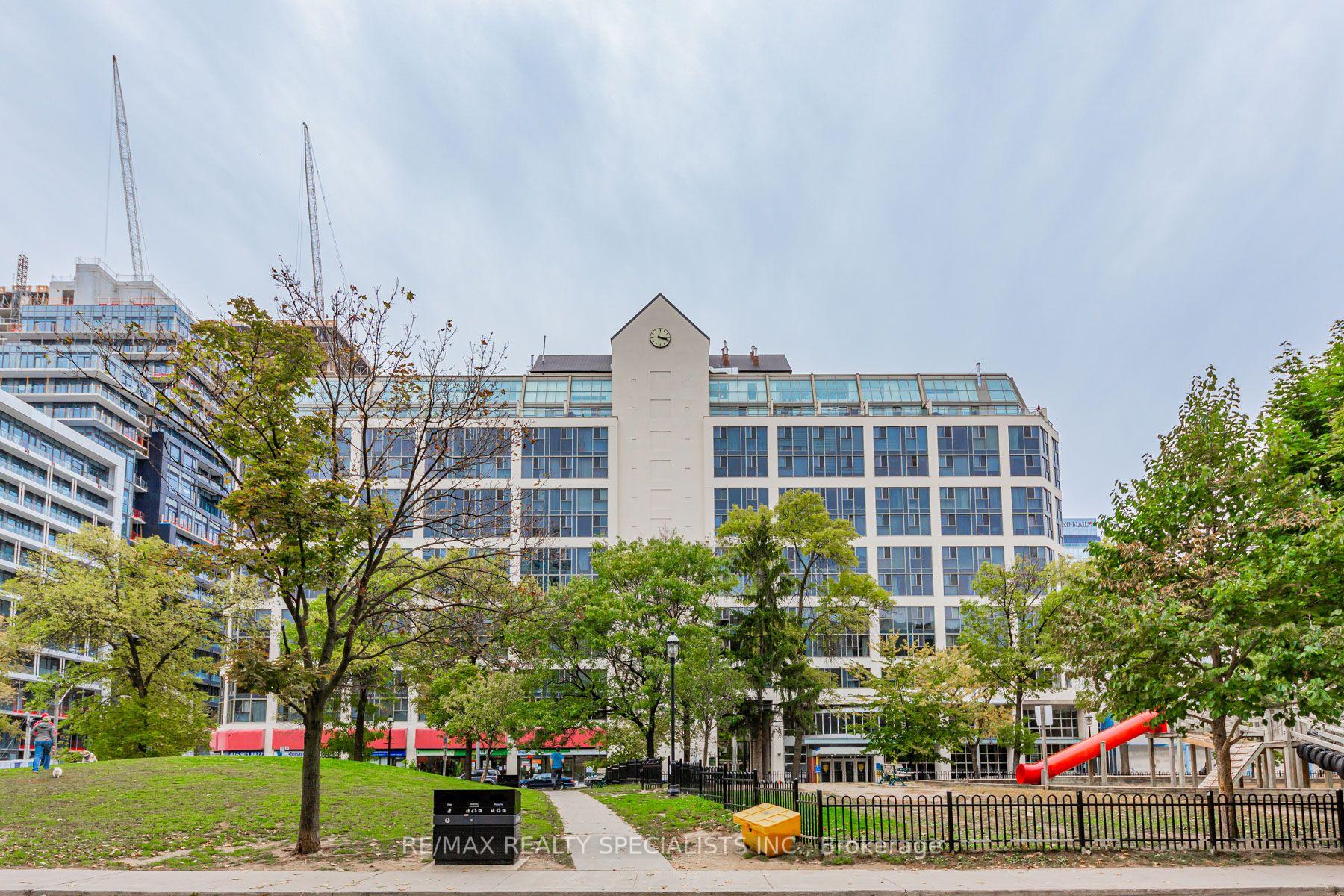 Photo of Unit 819, 222 The Esplanade