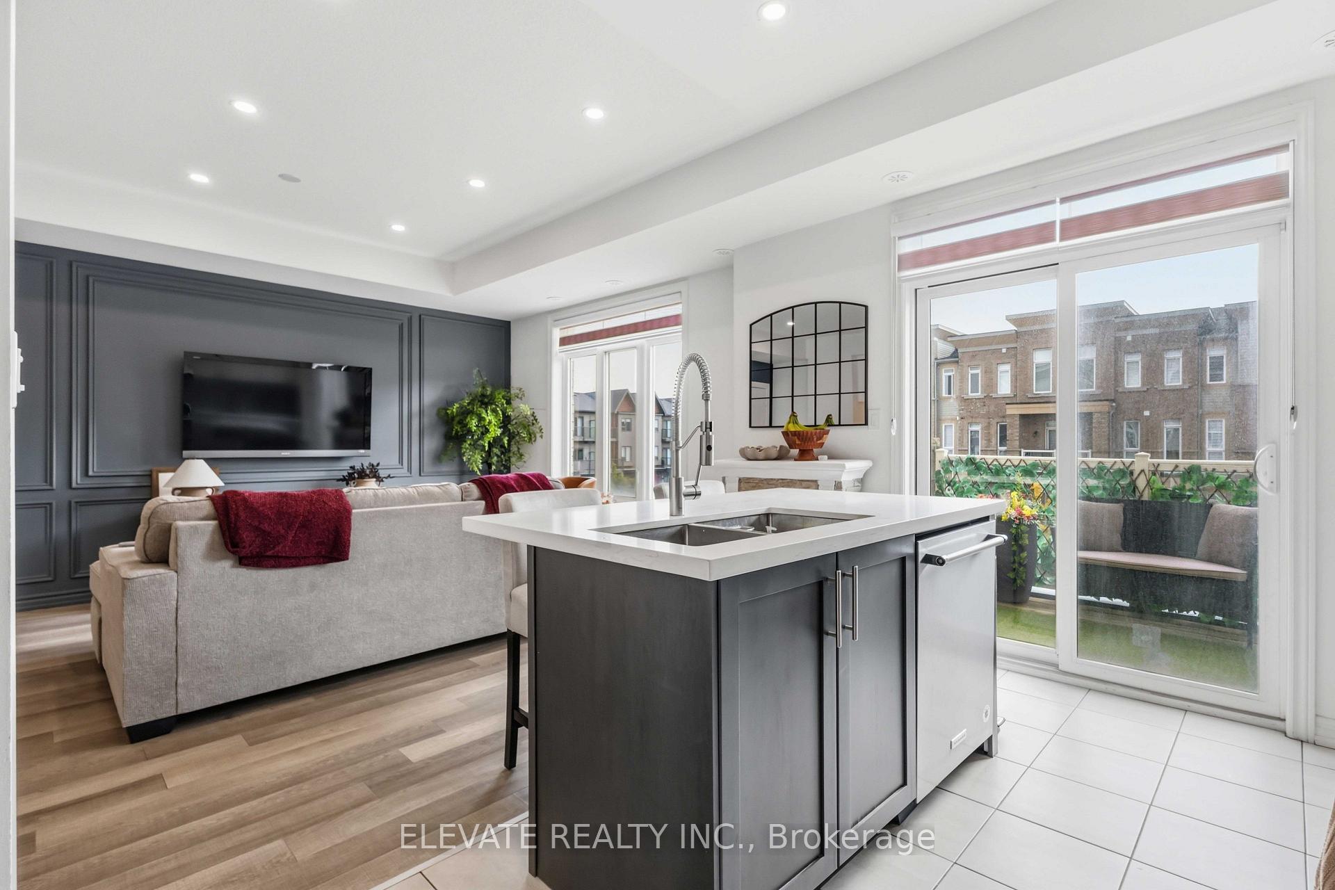Photo 2 of Unit 98, 1808 Rex Heath Drive, Pickering, Duffin Heights — HOMEH