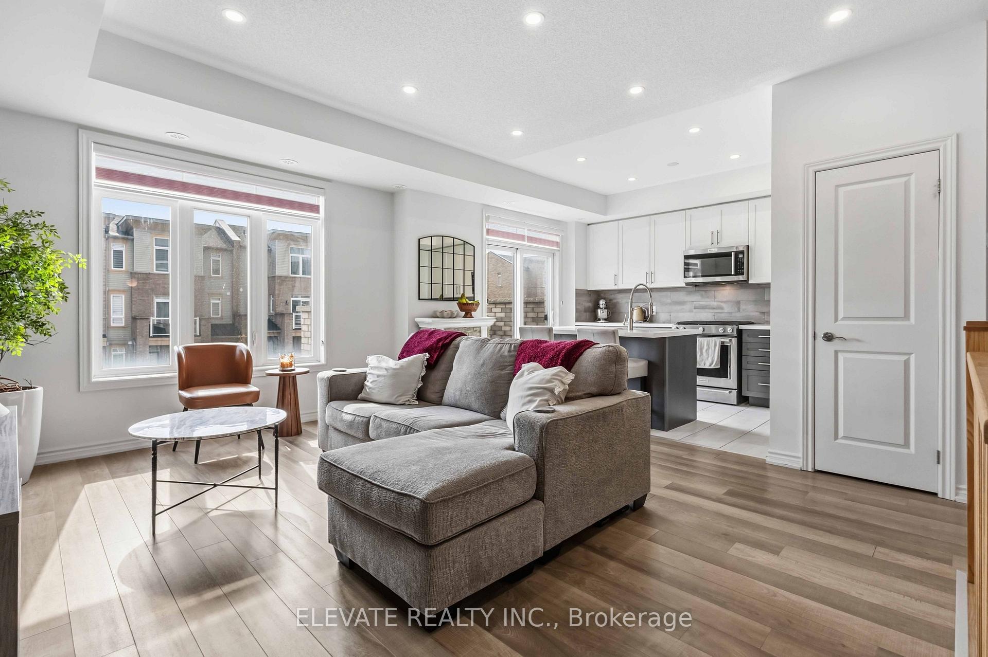 Photo 3 of Unit 98, 1808 Rex Heath Drive, Pickering, Duffin Heights — HOMEH