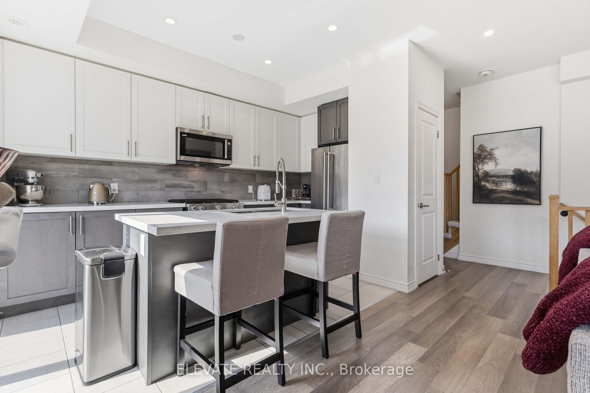 Photo 5 of Unit 98, 1808 Rex Heath Drive, Pickering, Duffin Heights — HOMEH