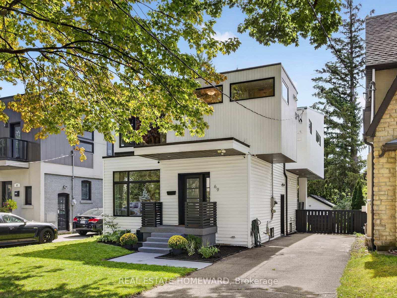 Photo of 69 Ringley Avenue