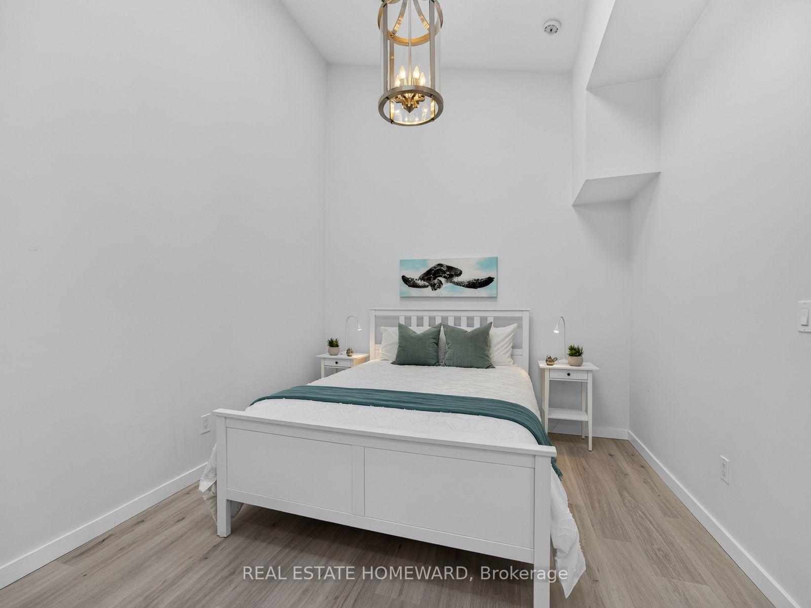 Photo 20 of 69 Ringley Avenue, Etobicoke, Stonegate-Queensway — HOMEH