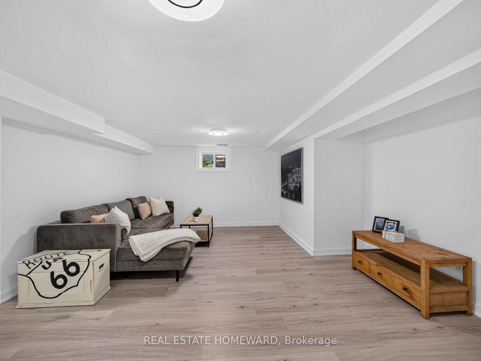 Photo 25 of 69 Ringley Avenue, Etobicoke, Stonegate-Queensway — HOMEH