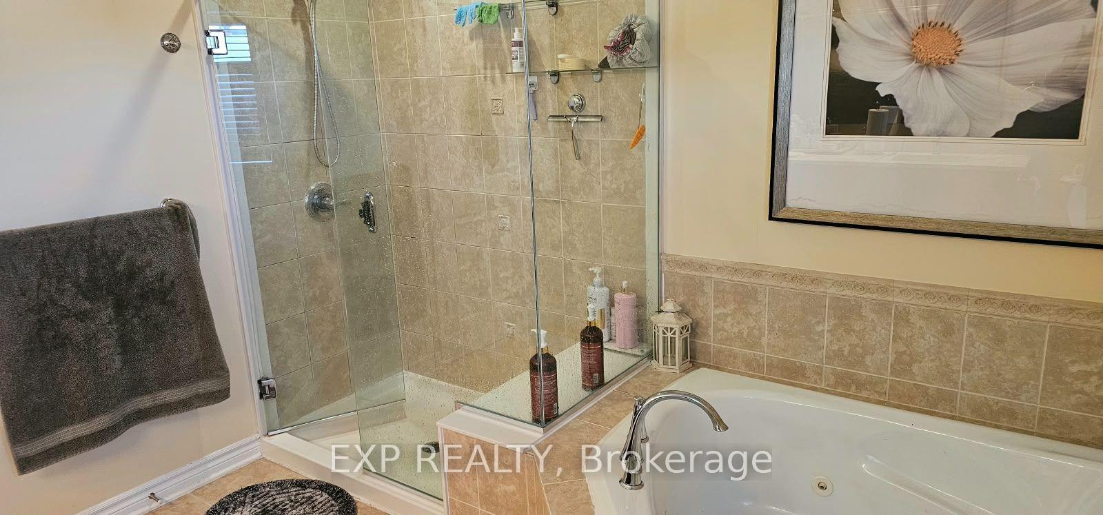 Photo 23 of 1015 Winterspring Ridge W, Ottawa, Avalon East — HOMEH