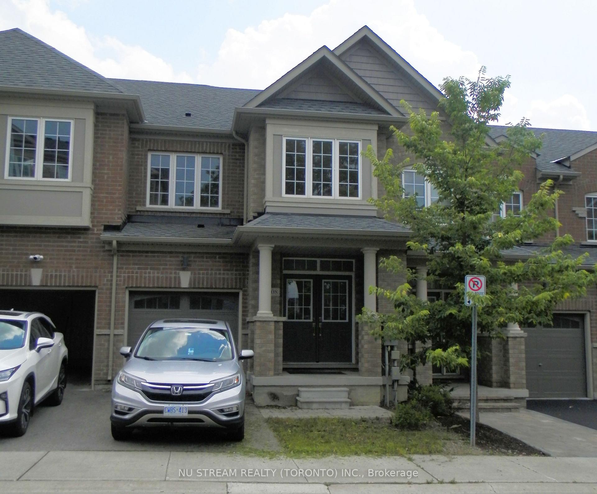 Photo of 208 Harding Park Street