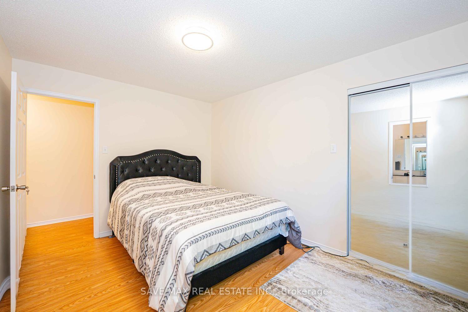 Photo 30 of 1 Kitto Court, Brampton, Fletcher's West — HOMEH