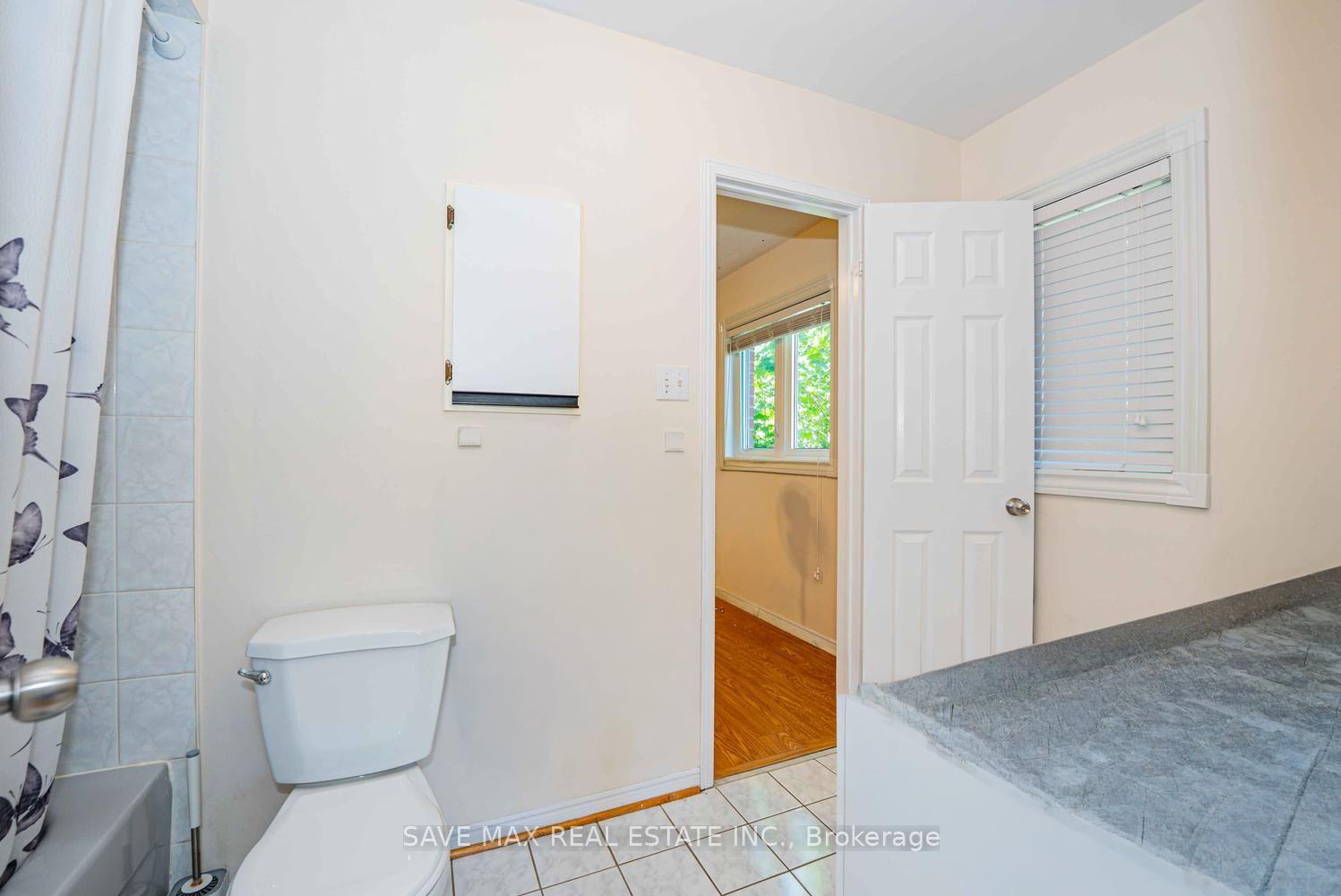 Photo 35 of 1 Kitto Court, Brampton, Fletcher's West — HOMEH