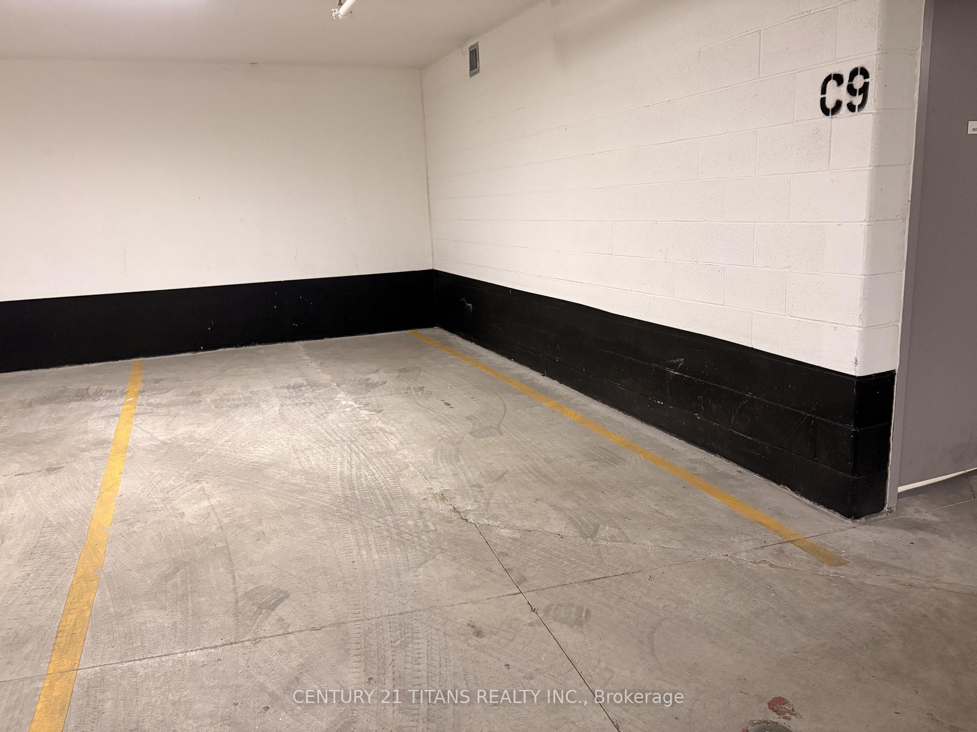 Photo 2 of 195 Mccaul Street, Toronto, Kensington-Chinatown — HOMEH