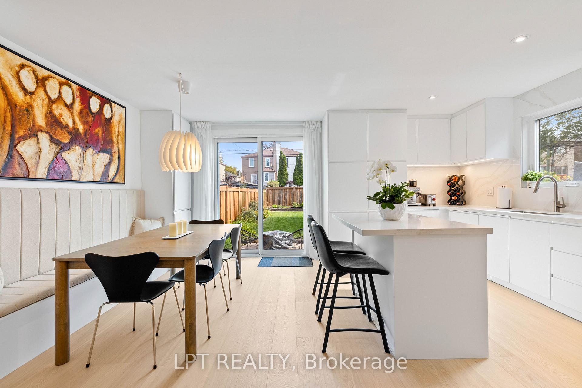 Photo 11 of 55 Laurel Avenue, Scarborough, Kennedy Park — HOMEH