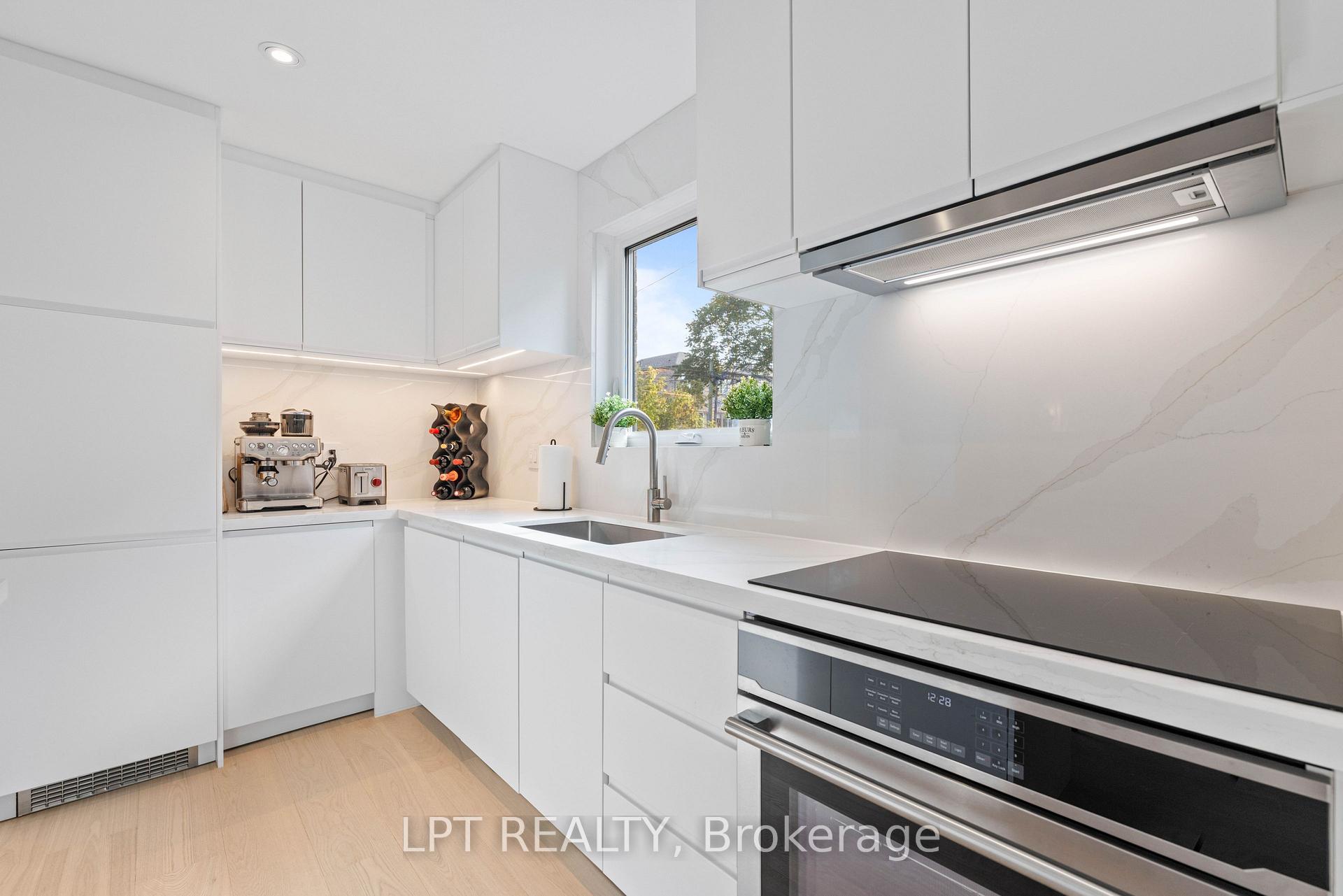 Photo 13 of 55 Laurel Avenue, Scarborough, Kennedy Park — HOMEH
