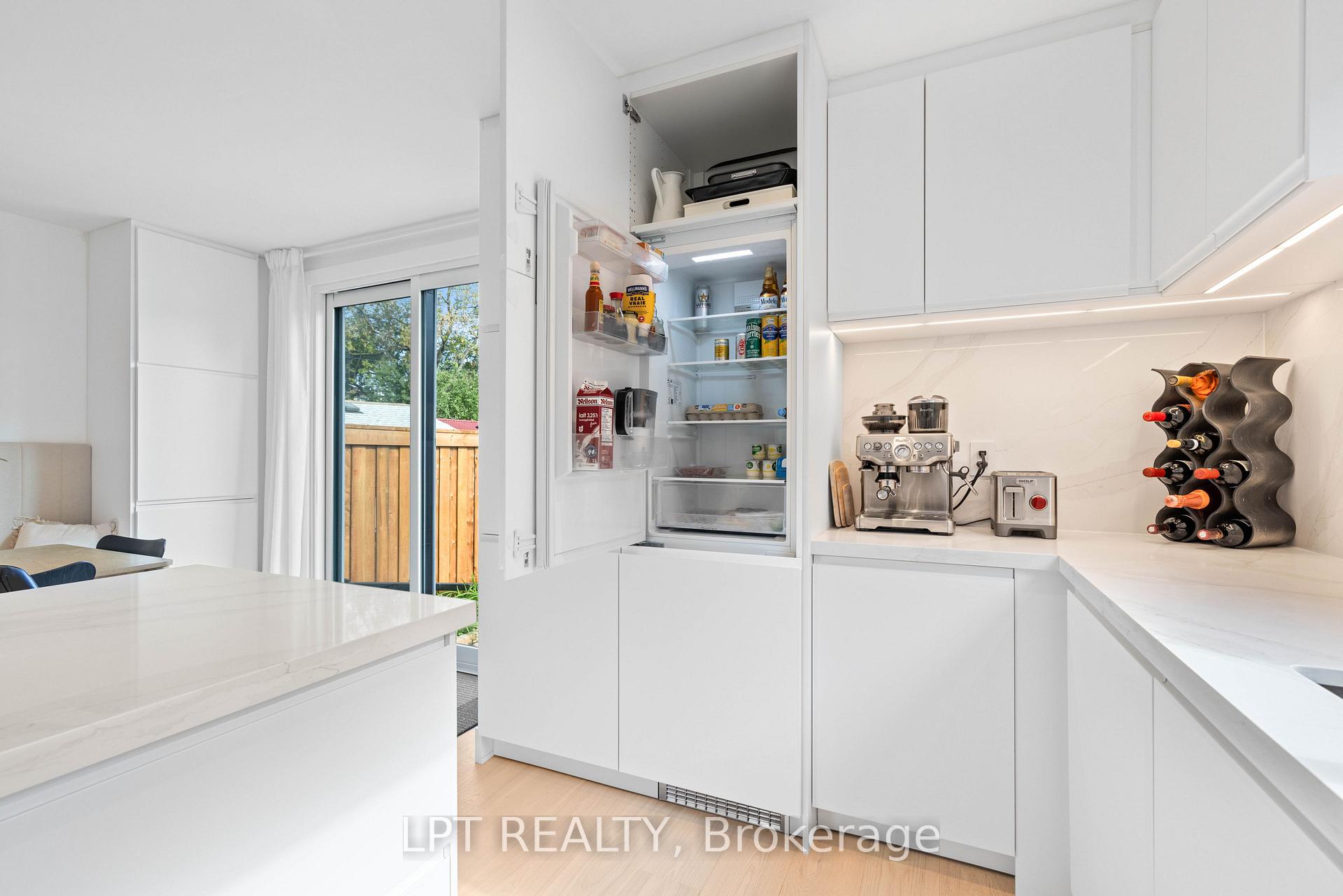 Photo 15 of 55 Laurel Avenue, Scarborough, Kennedy Park — HOMEH