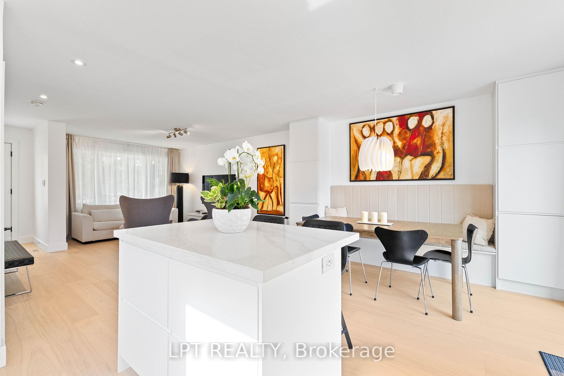 Photo 16 of 55 Laurel Avenue, Scarborough, Kennedy Park — HOMEH