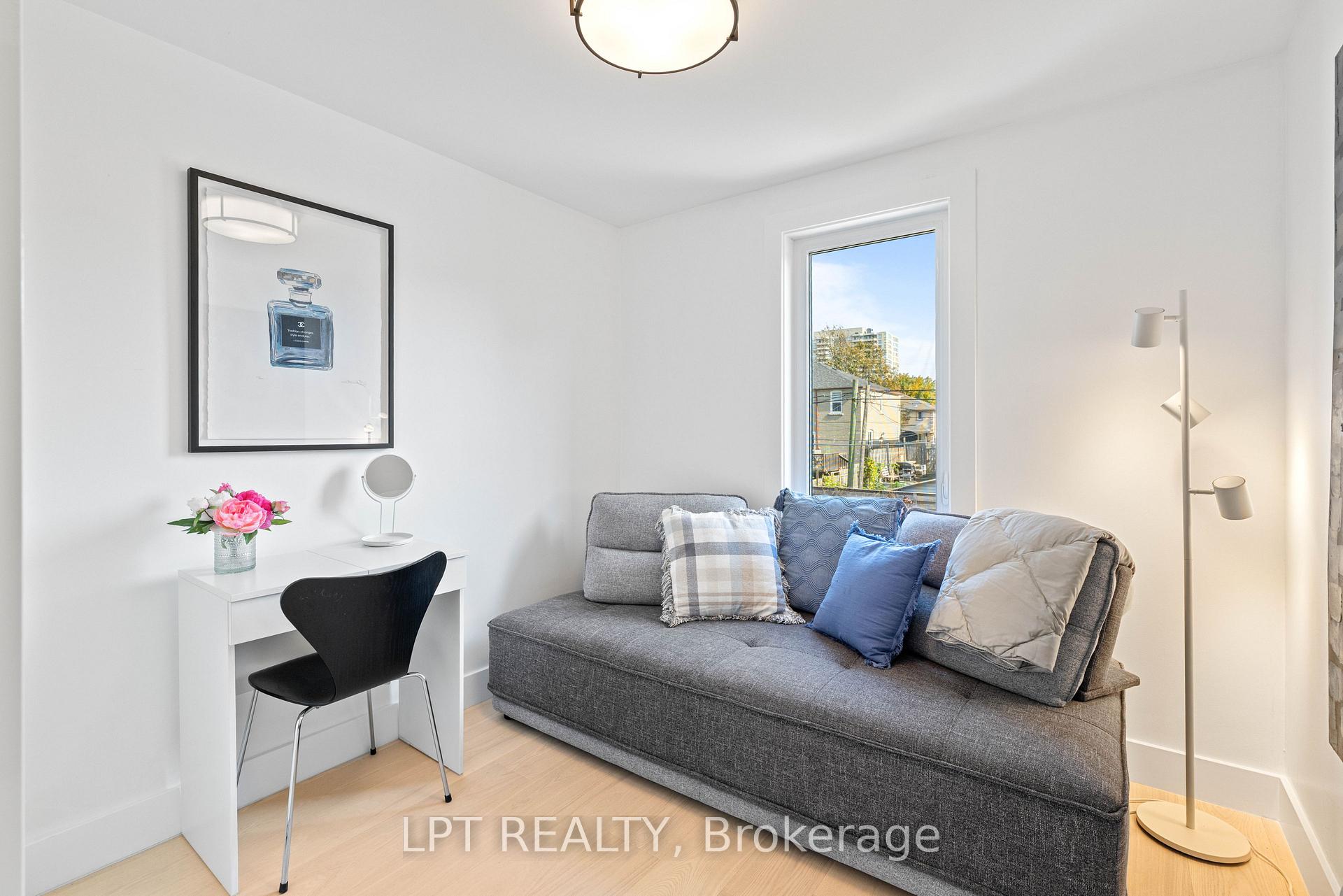 Photo 26 of 55 Laurel Avenue, Scarborough, Kennedy Park — HOMEH