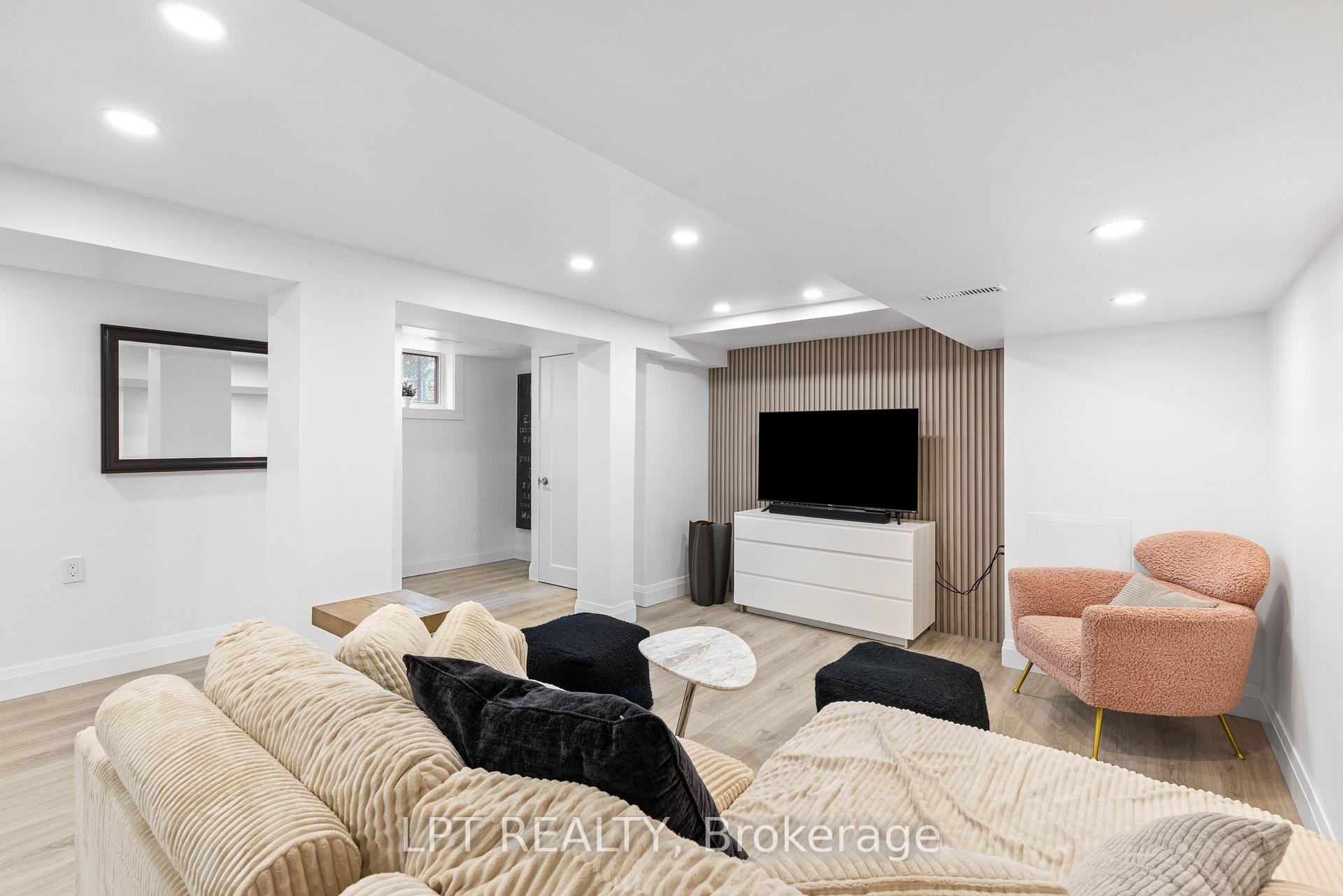 Photo 30 of 55 Laurel Avenue, Scarborough, Kennedy Park — HOMEH