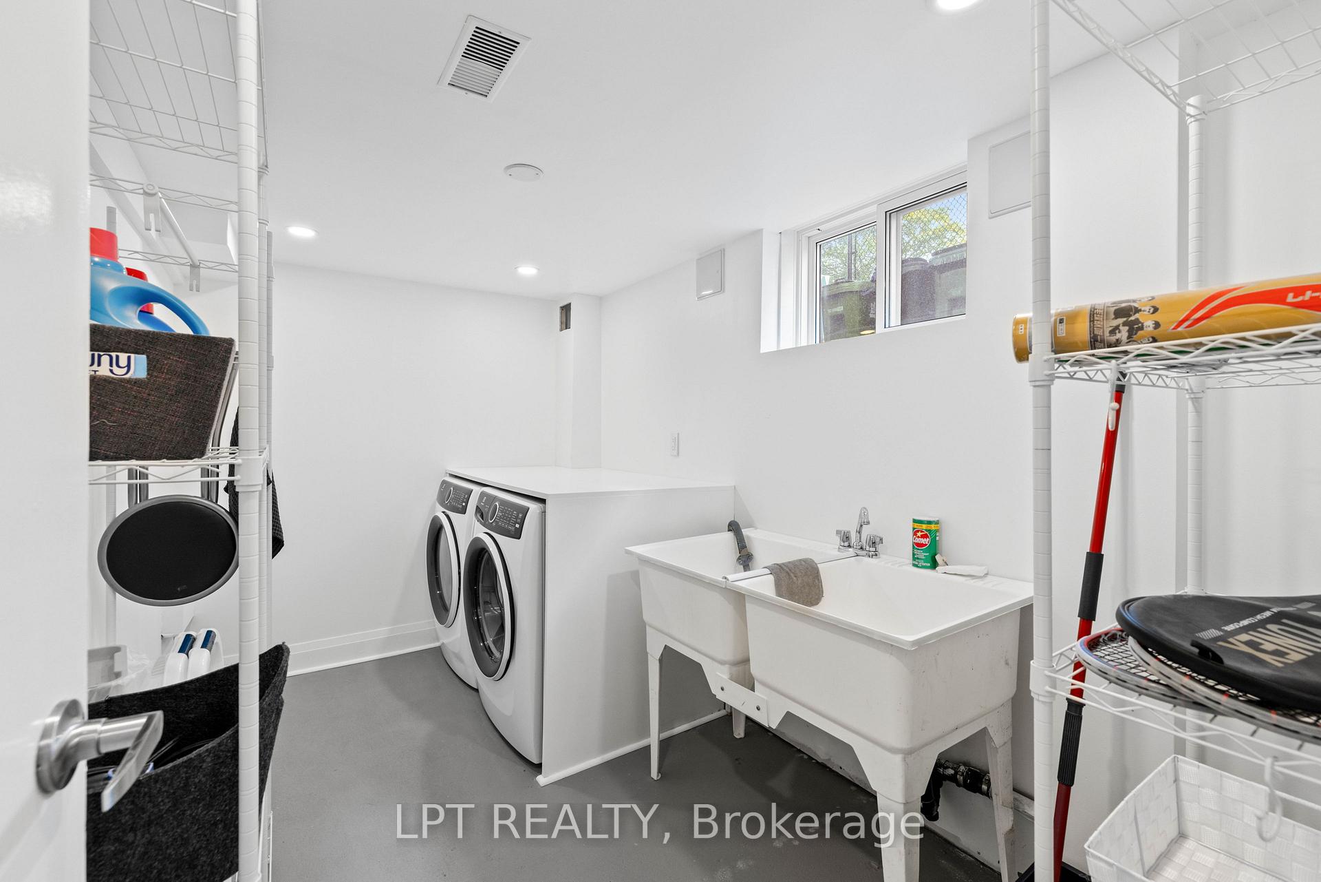 Photo 35 of 55 Laurel Avenue, Scarborough, Kennedy Park — HOMEH