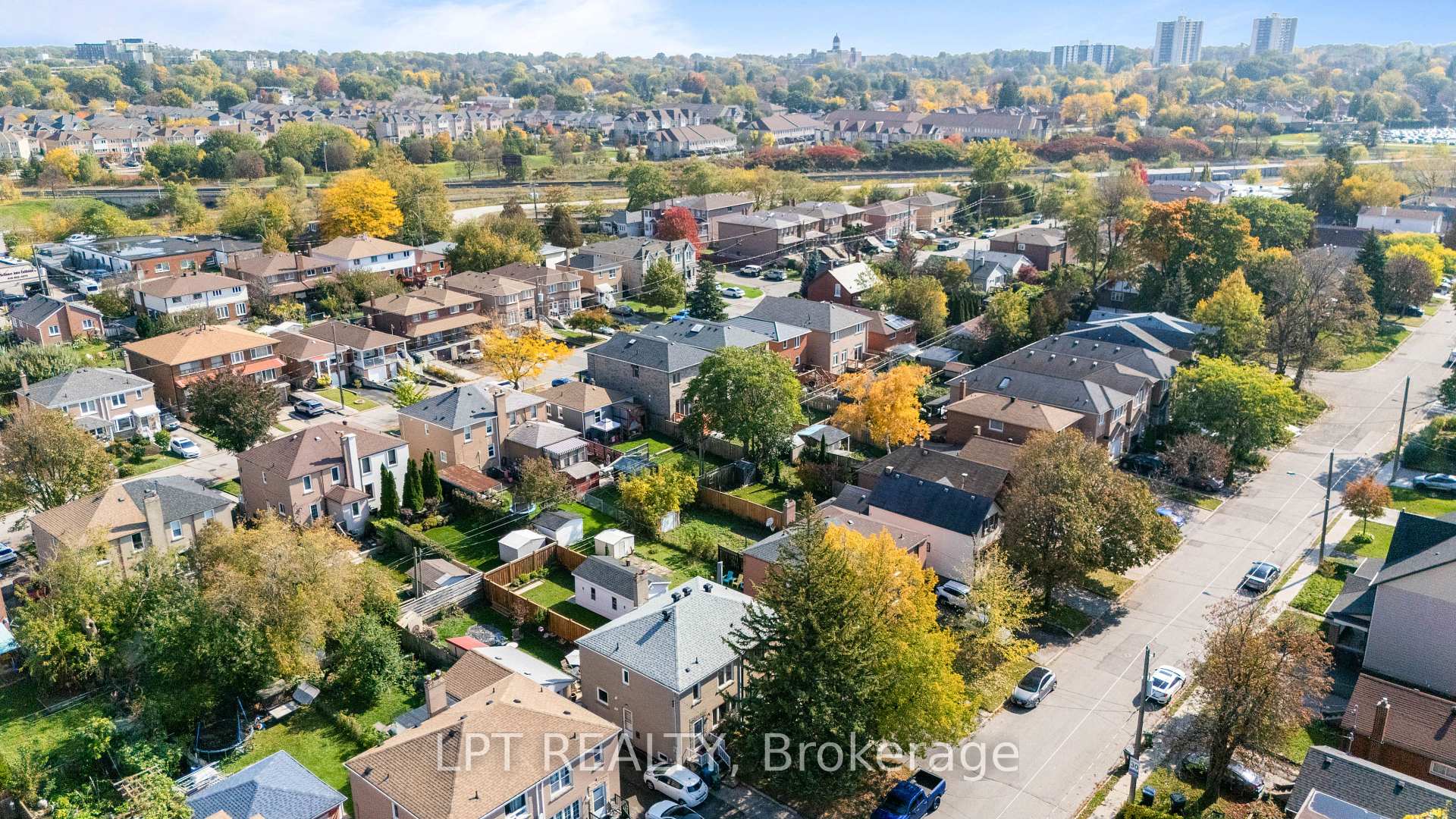 Photo 45 of 55 Laurel Avenue, Scarborough, Kennedy Park — HOMEH