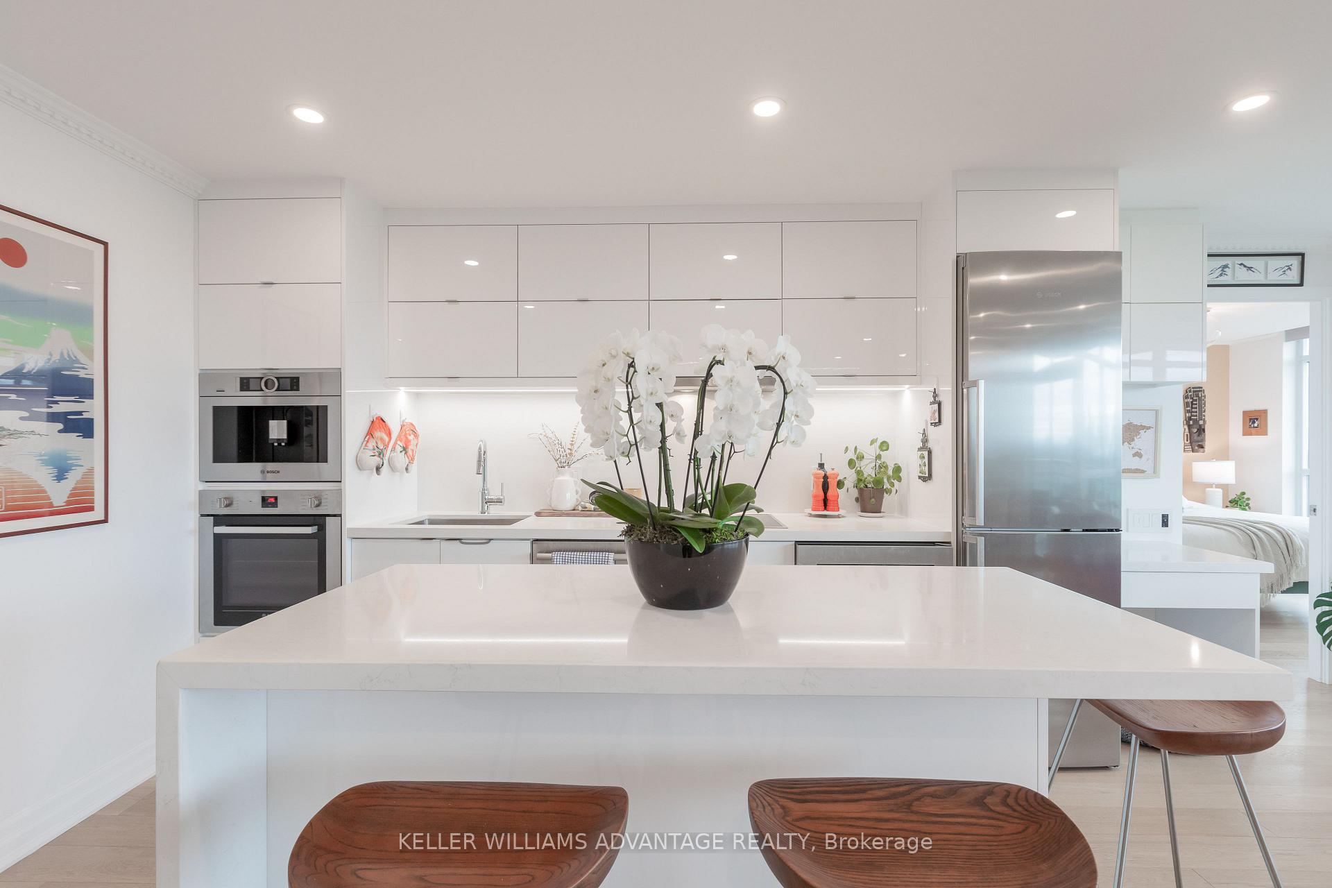 Photo 7 of Unit 1802, 1048 Broadview Avenue, Toronto, Broadview North — HOMEH