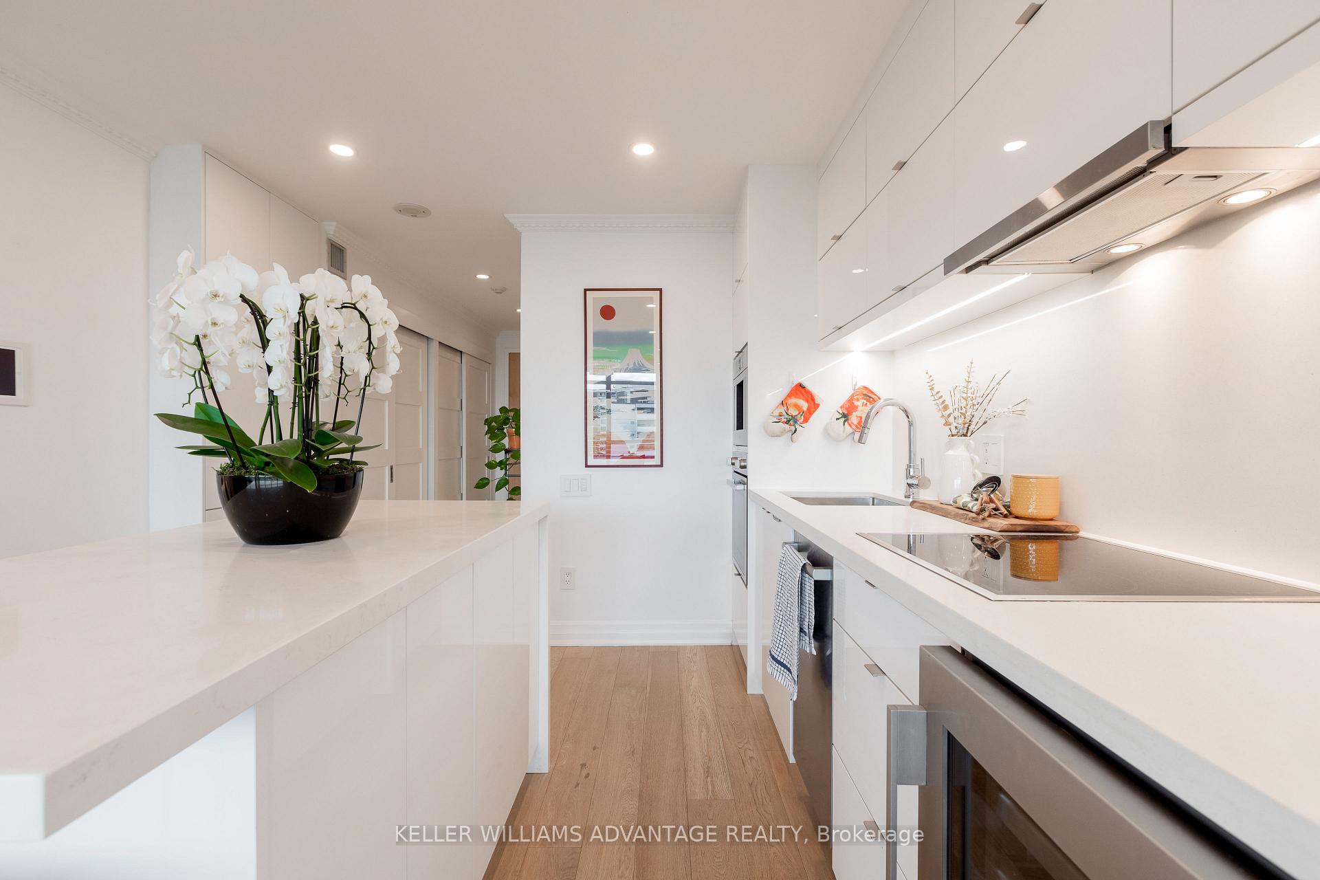 Photo 11 of Unit 1802, 1048 Broadview Avenue, Toronto, Broadview North — HOMEH