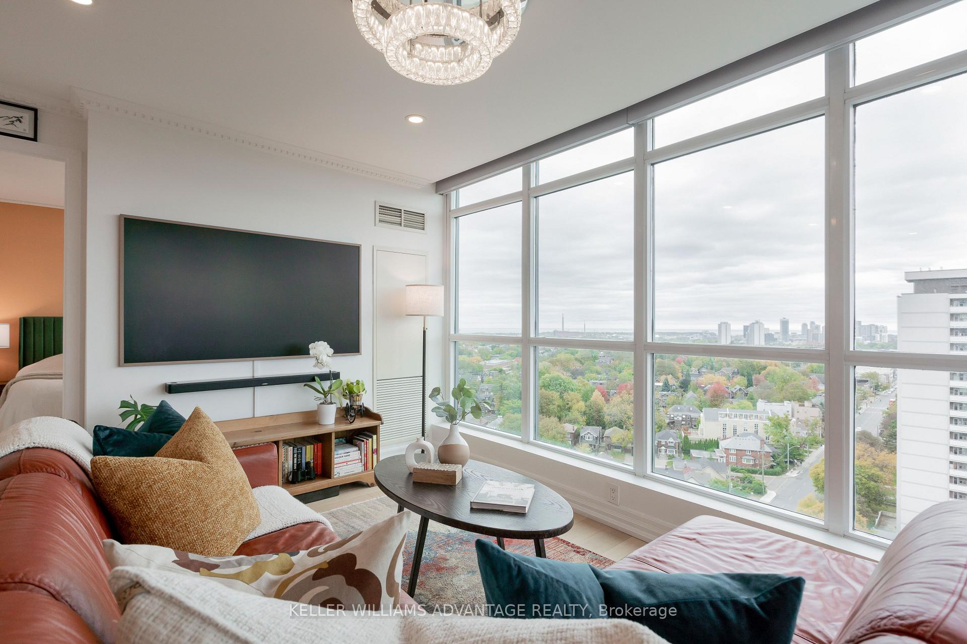 Photo 14 of Unit 1802, 1048 Broadview Avenue, Toronto, Broadview North — HOMEH