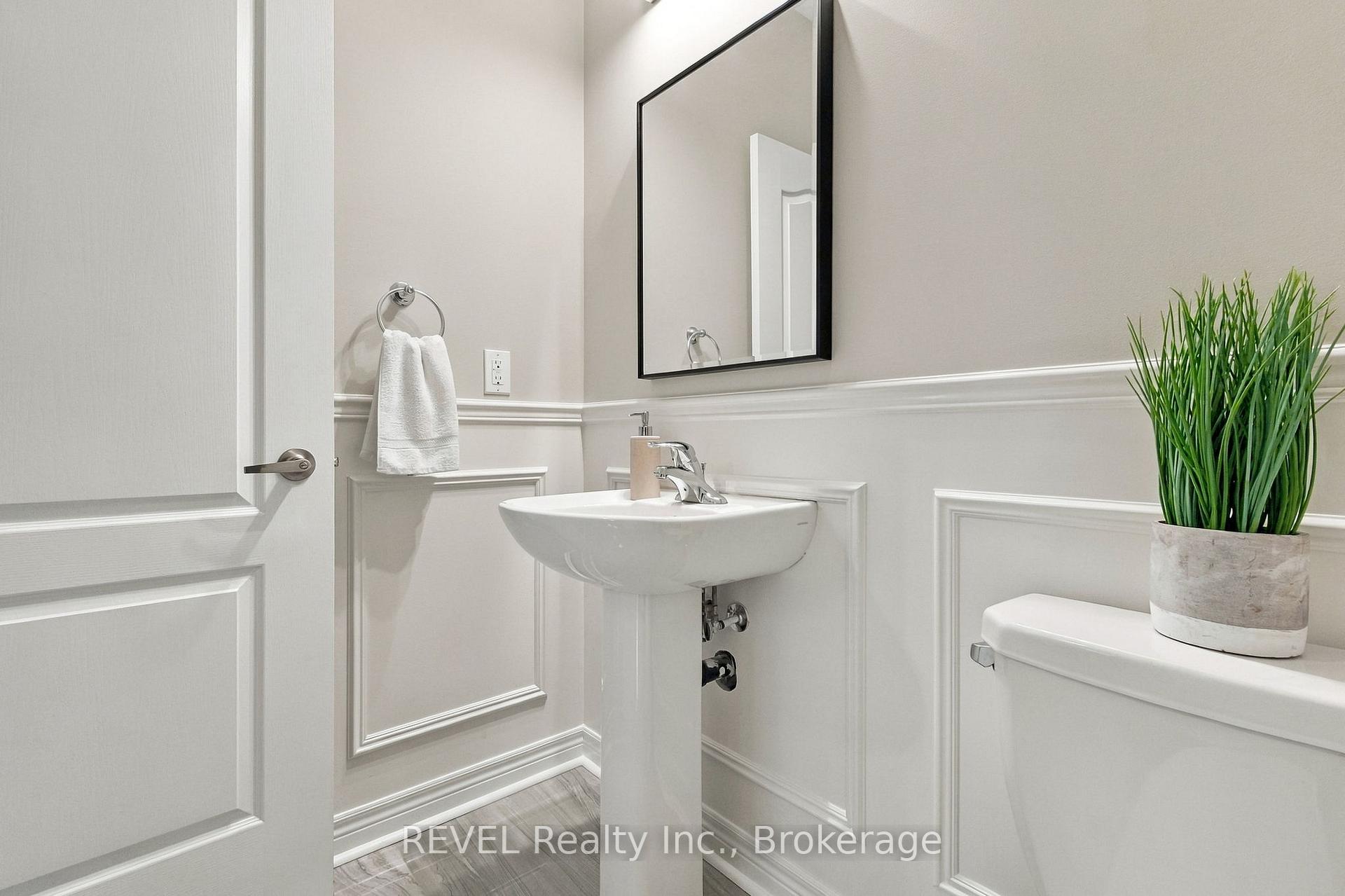 Photo 7 of 127 Cathedral Drive, Whitby, Rolling Acres — HOMEH