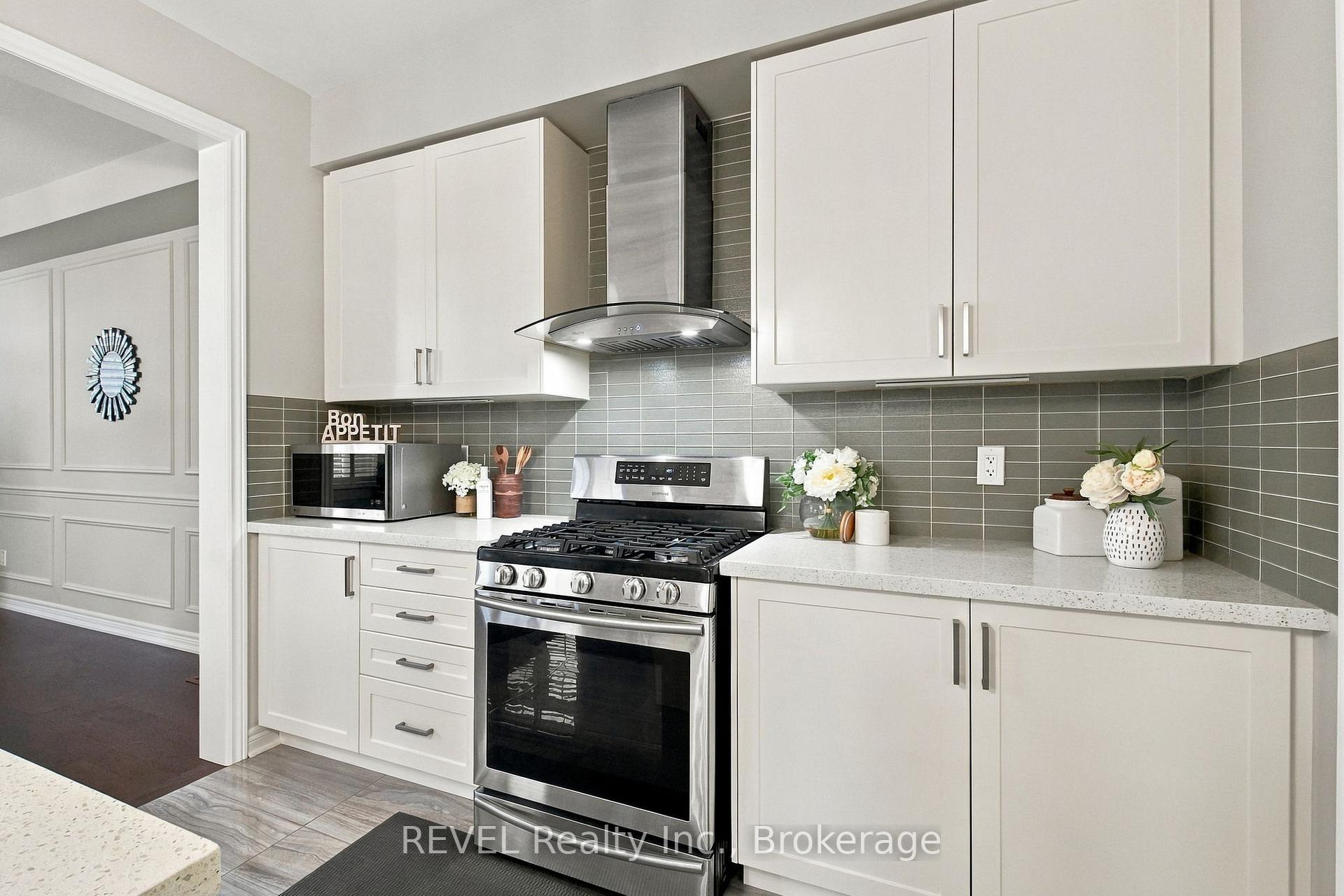 Photo 13 of 127 Cathedral Drive, Whitby, Rolling Acres — HOMEH
