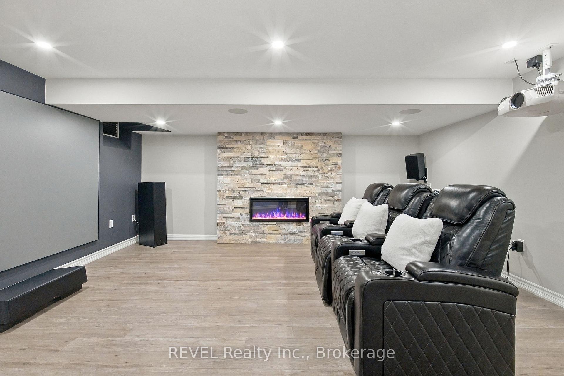 Photo 31 of 127 Cathedral Drive, Whitby, Rolling Acres — HOMEH