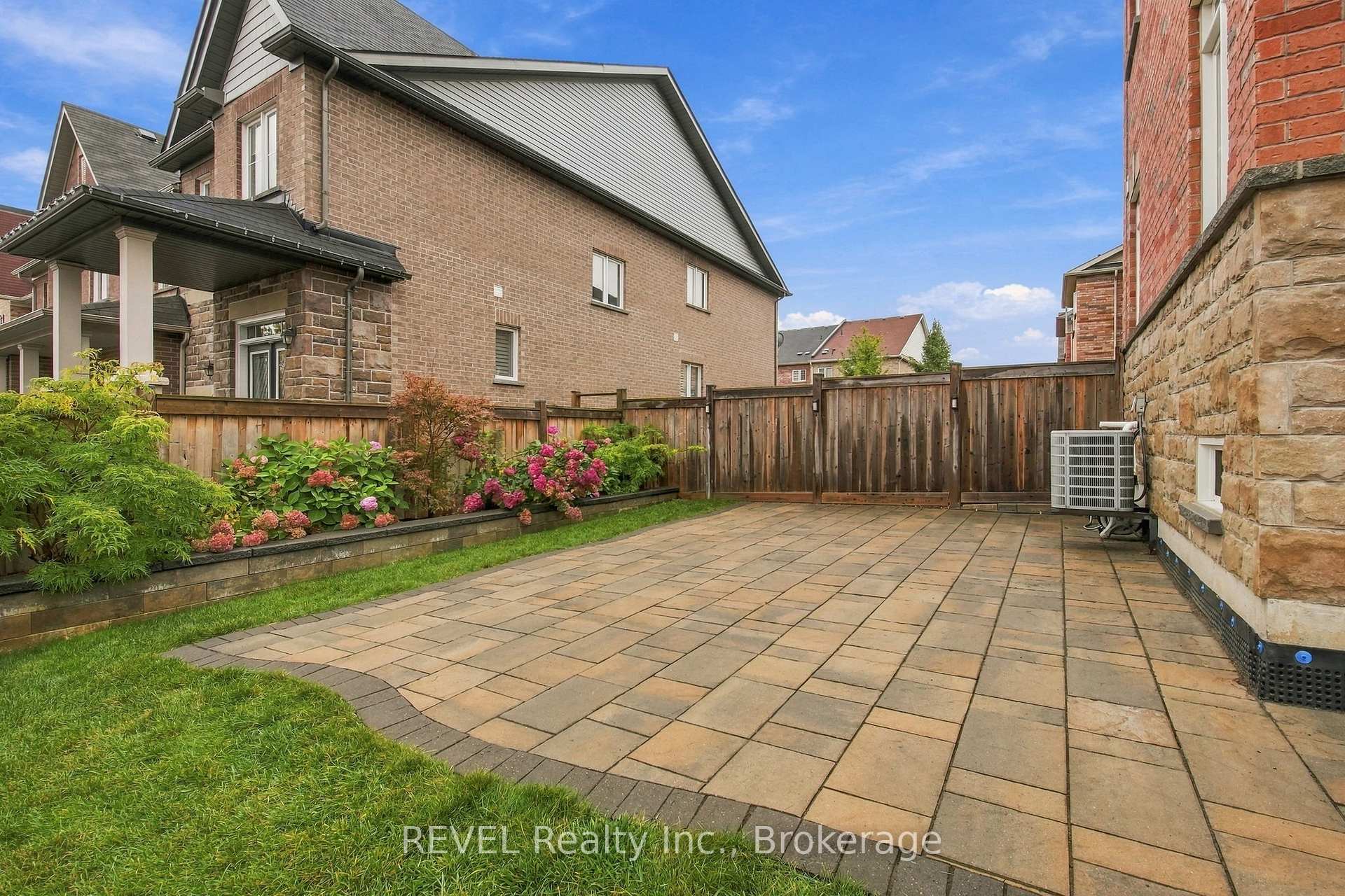 Photo 38 of 127 Cathedral Drive, Whitby, Rolling Acres — HOMEH