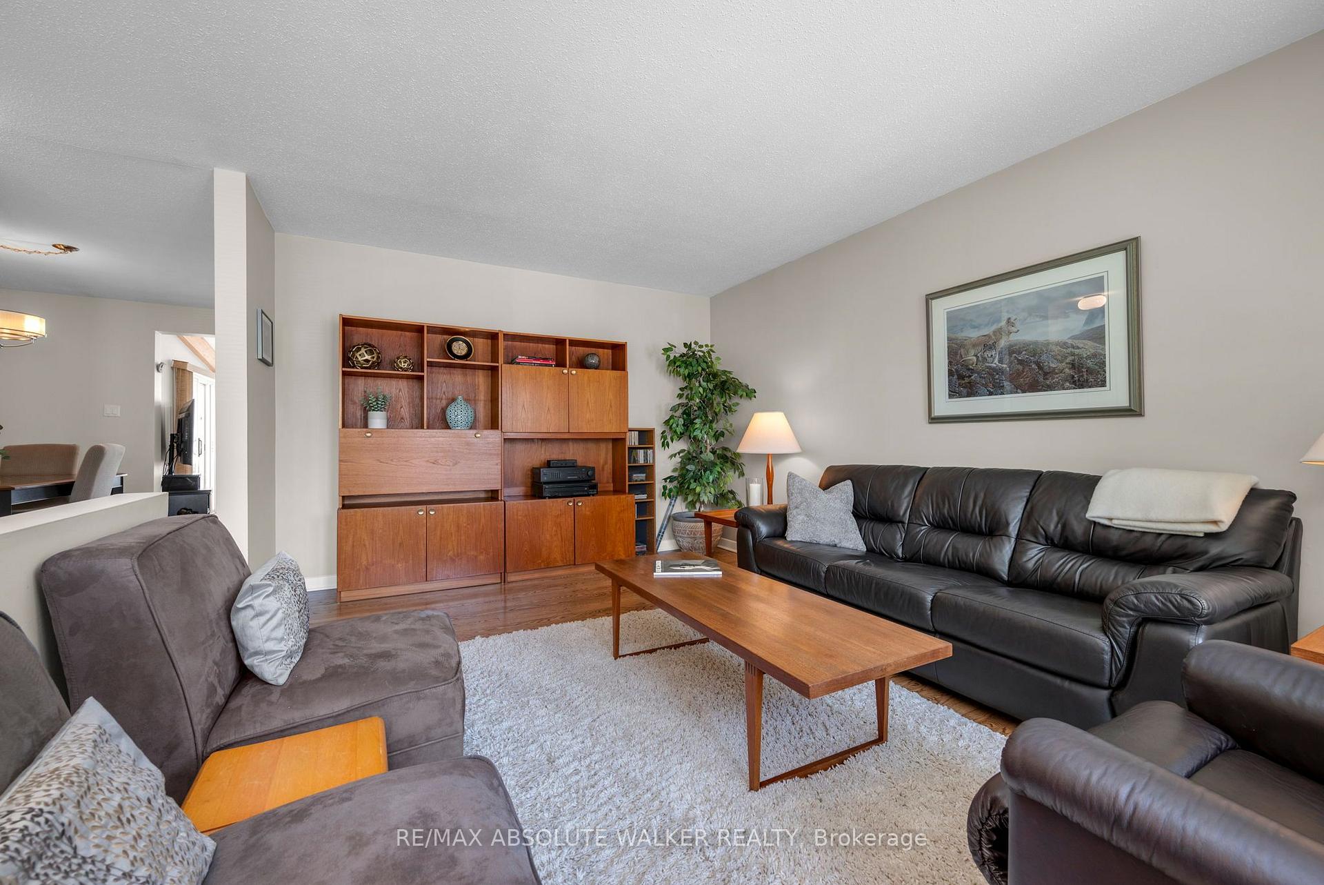Photo 13 of 5 West Herrington Court, Ottawa, Crystal Beach — HOMEH