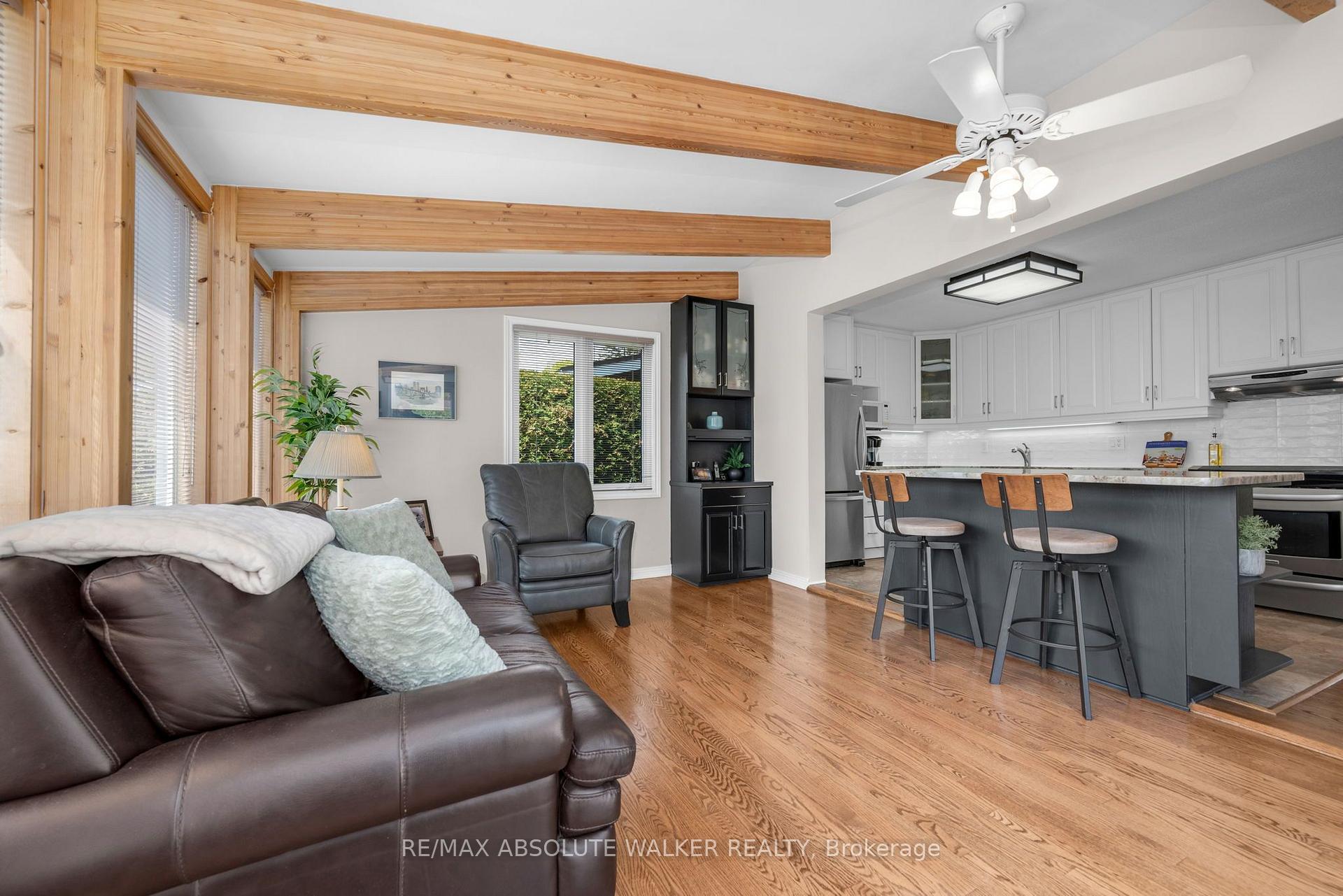 Photo 23 of 5 West Herrington Court, Ottawa, Crystal Beach — HOMEH