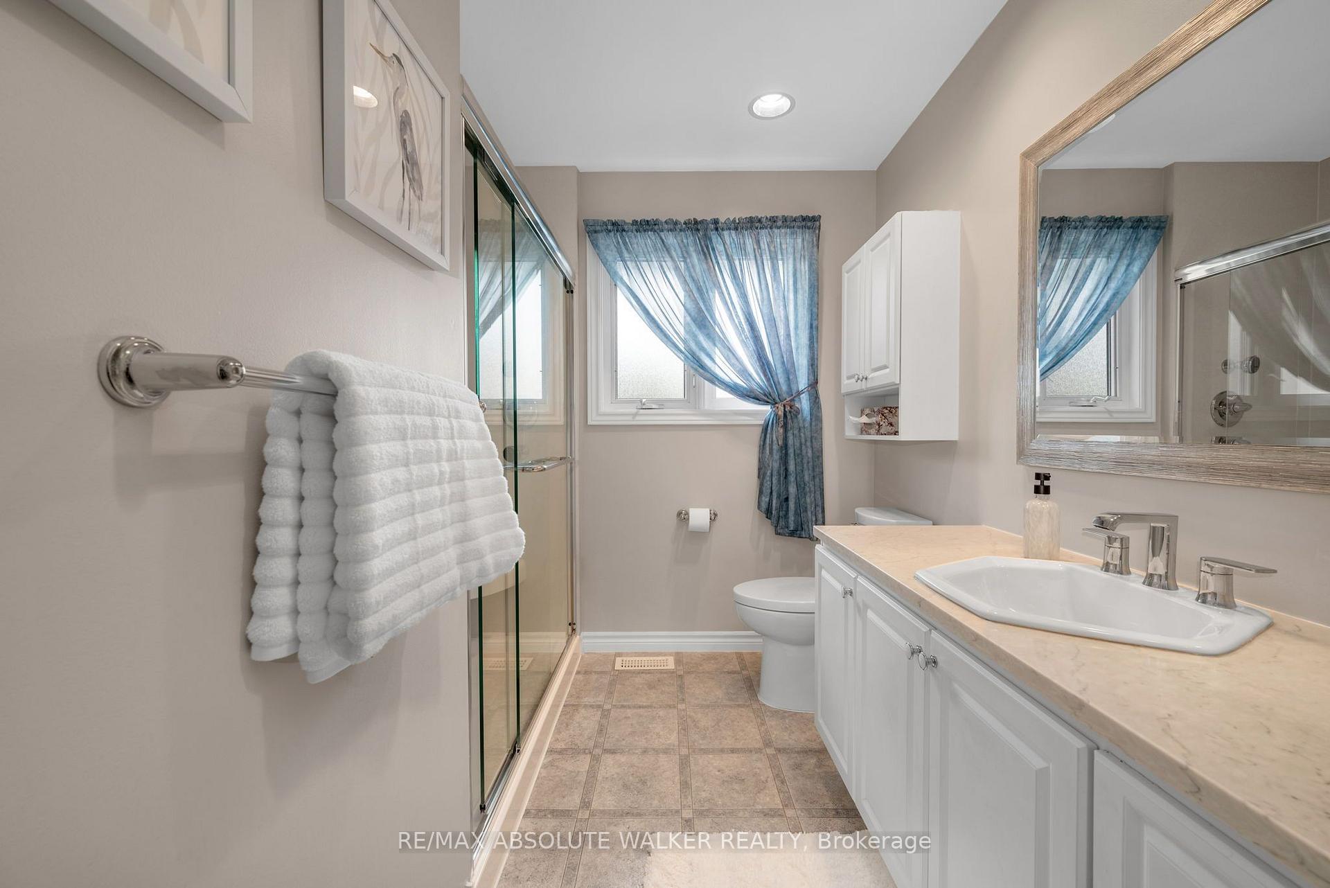 Photo 30 of 5 West Herrington Court, Ottawa, Crystal Beach — HOMEH