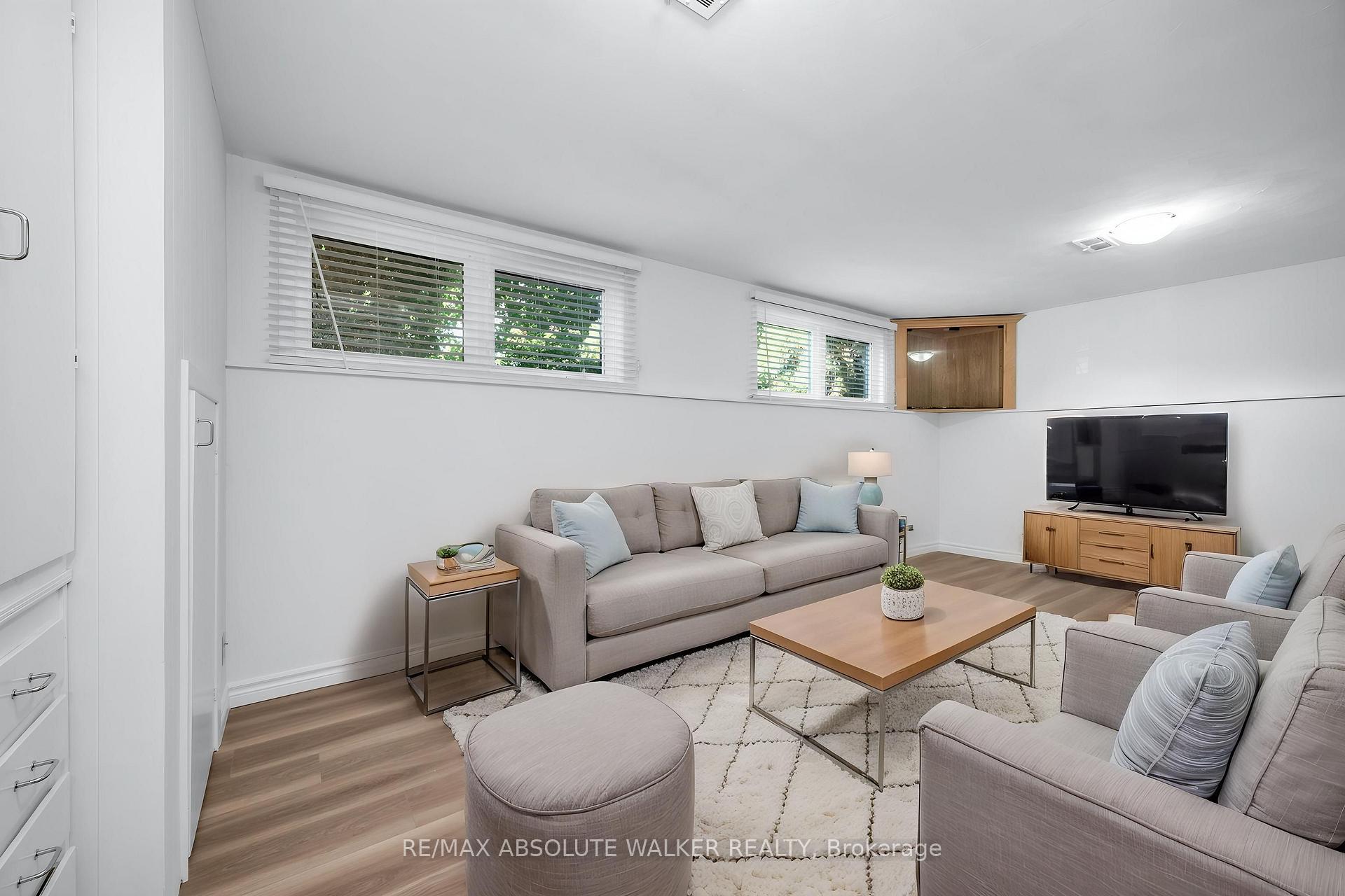 Photo 32 of 5 West Herrington Court, Ottawa, Crystal Beach — HOMEH