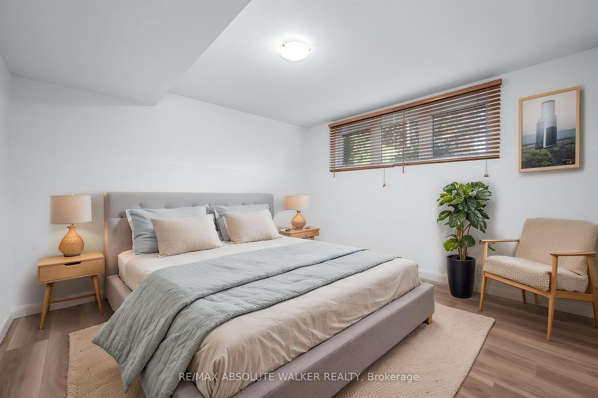 Photo 38 of 5 West Herrington Court, Ottawa, Crystal Beach — HOMEH