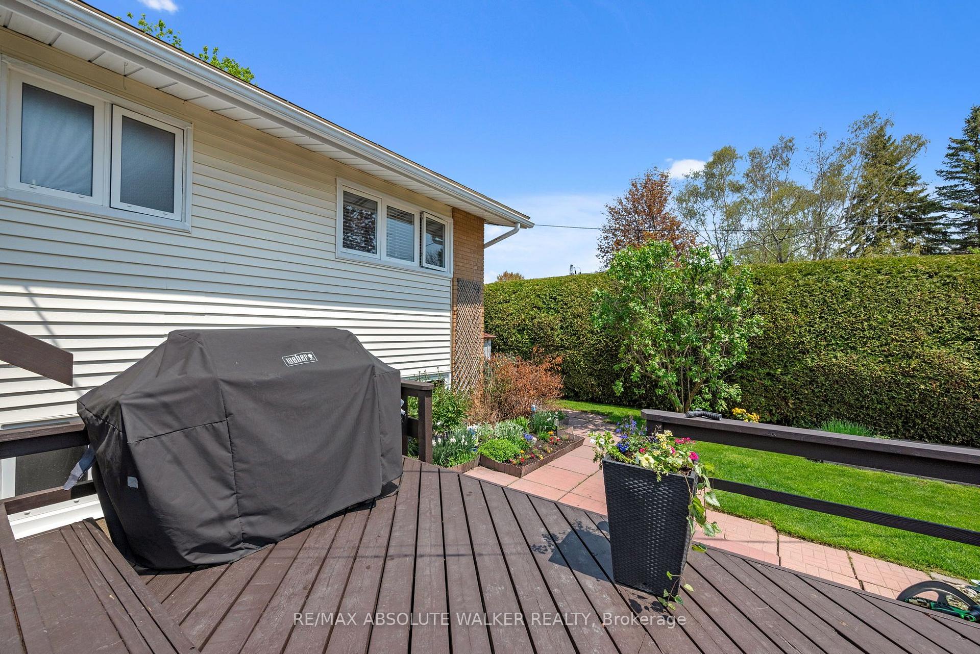 Photo 49 of 5 West Herrington Court, Ottawa, Crystal Beach — HOMEH