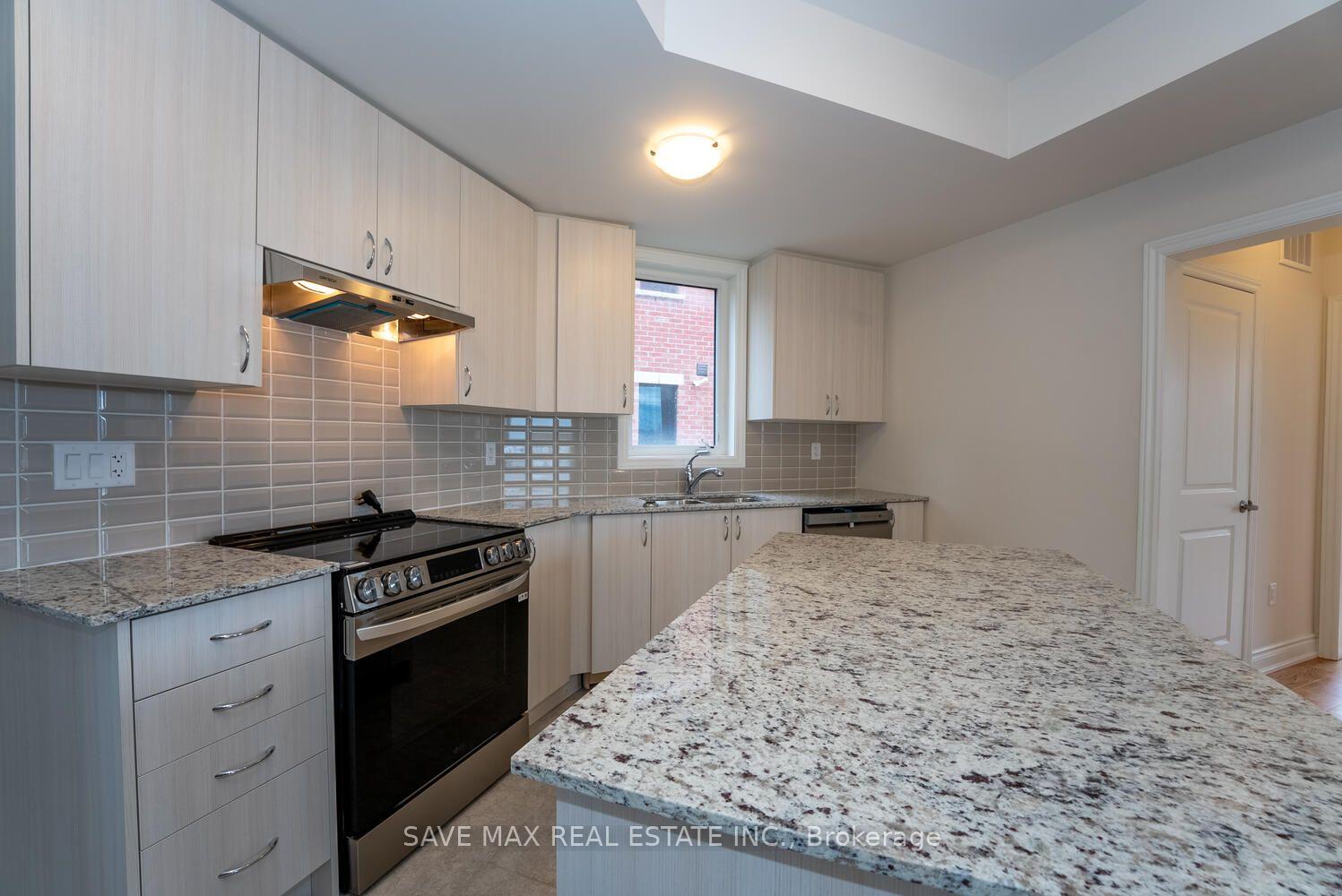 Photo 19 of Unit 2, 3299 Sixth Line, Oakville, Glenorchy — HOMEH