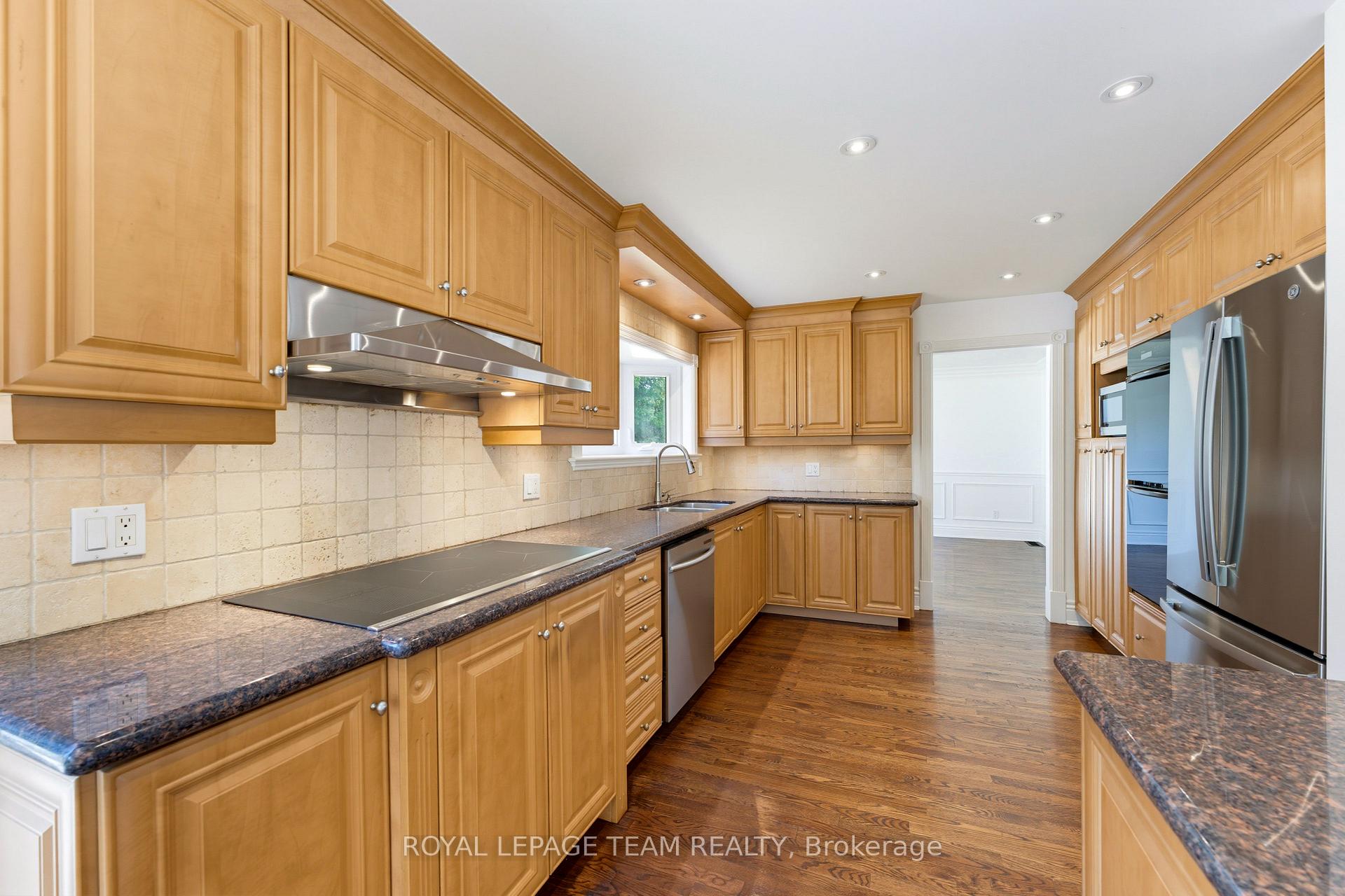 Photo 22 of 35 Mohawk Crescent, Ottawa, Bruce Farm/Graham Park/Qualicum/Bellands — HOMEH