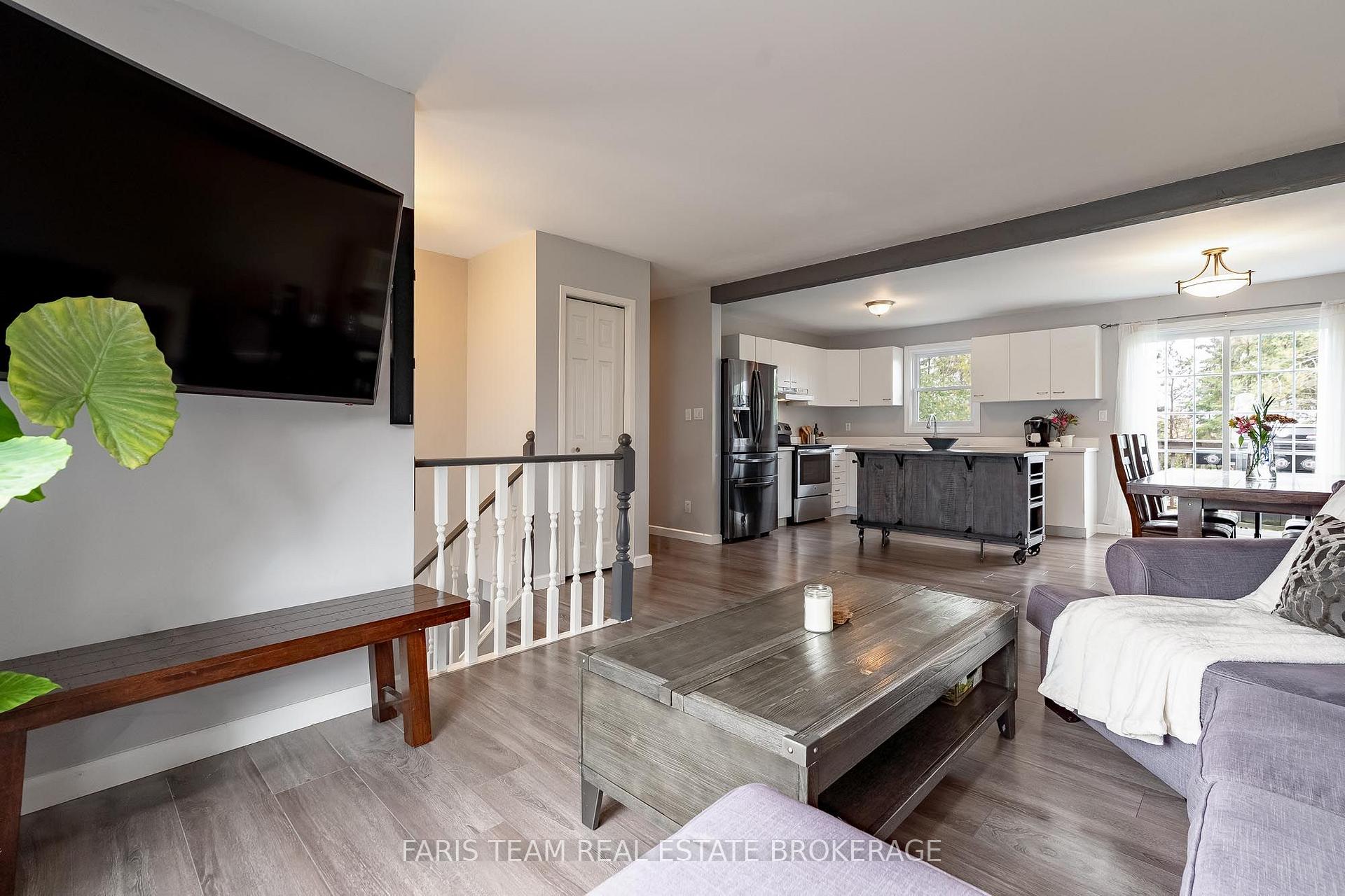 Photo 10 of 42 Dancy Drive, Orillia — HOMEH