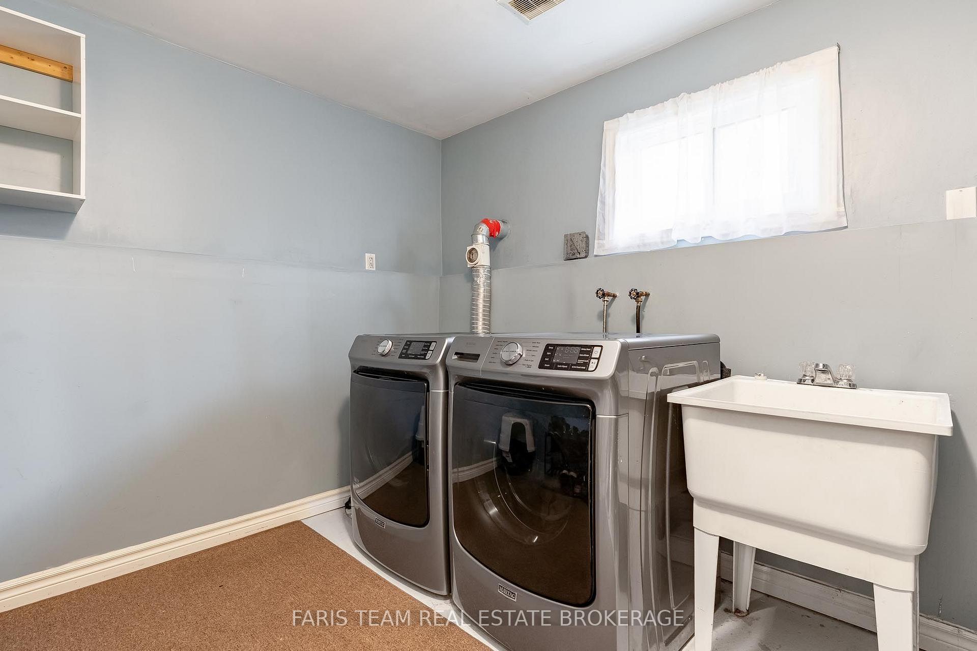 Photo 19 of 42 Dancy Drive, Orillia — HOMEH
