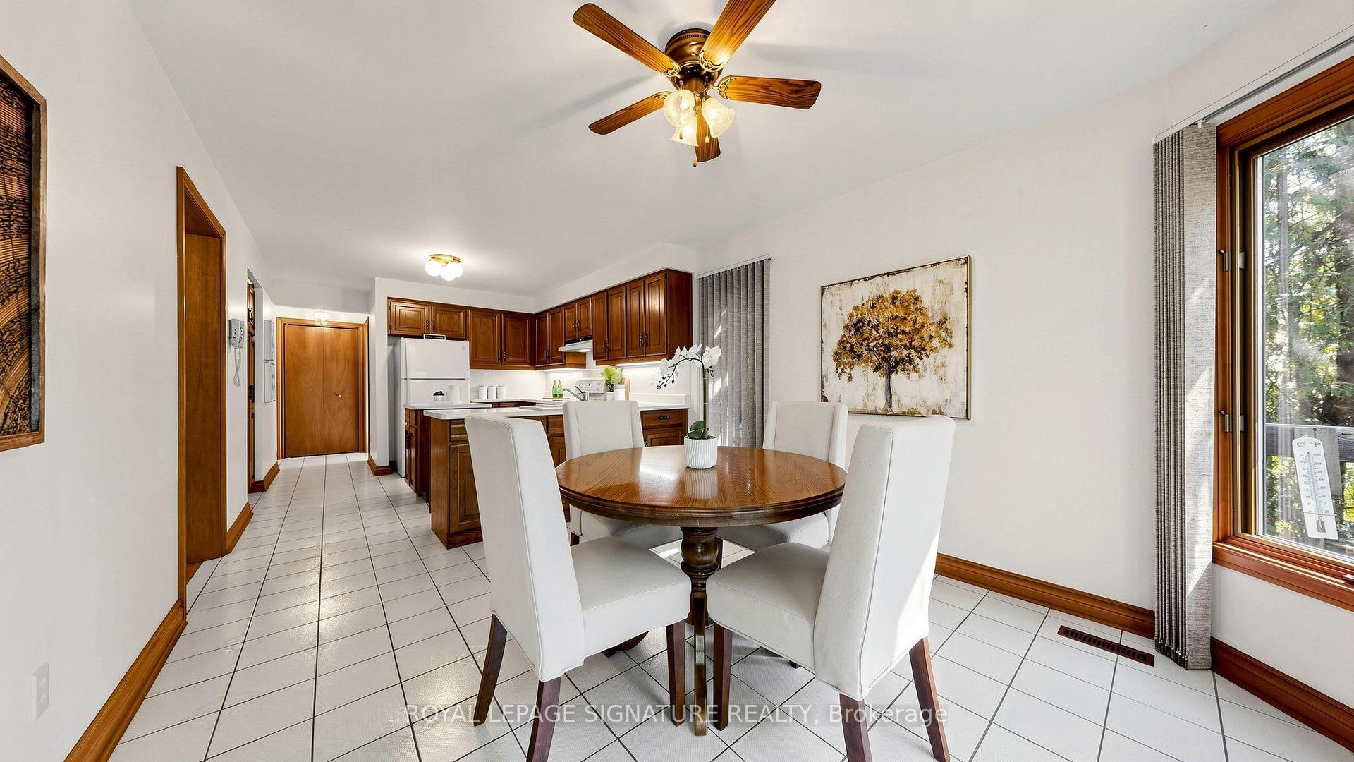 Photo 16 of 8 Royal Garden Boulevard, Vaughan, East Woodbridge — HOMEH