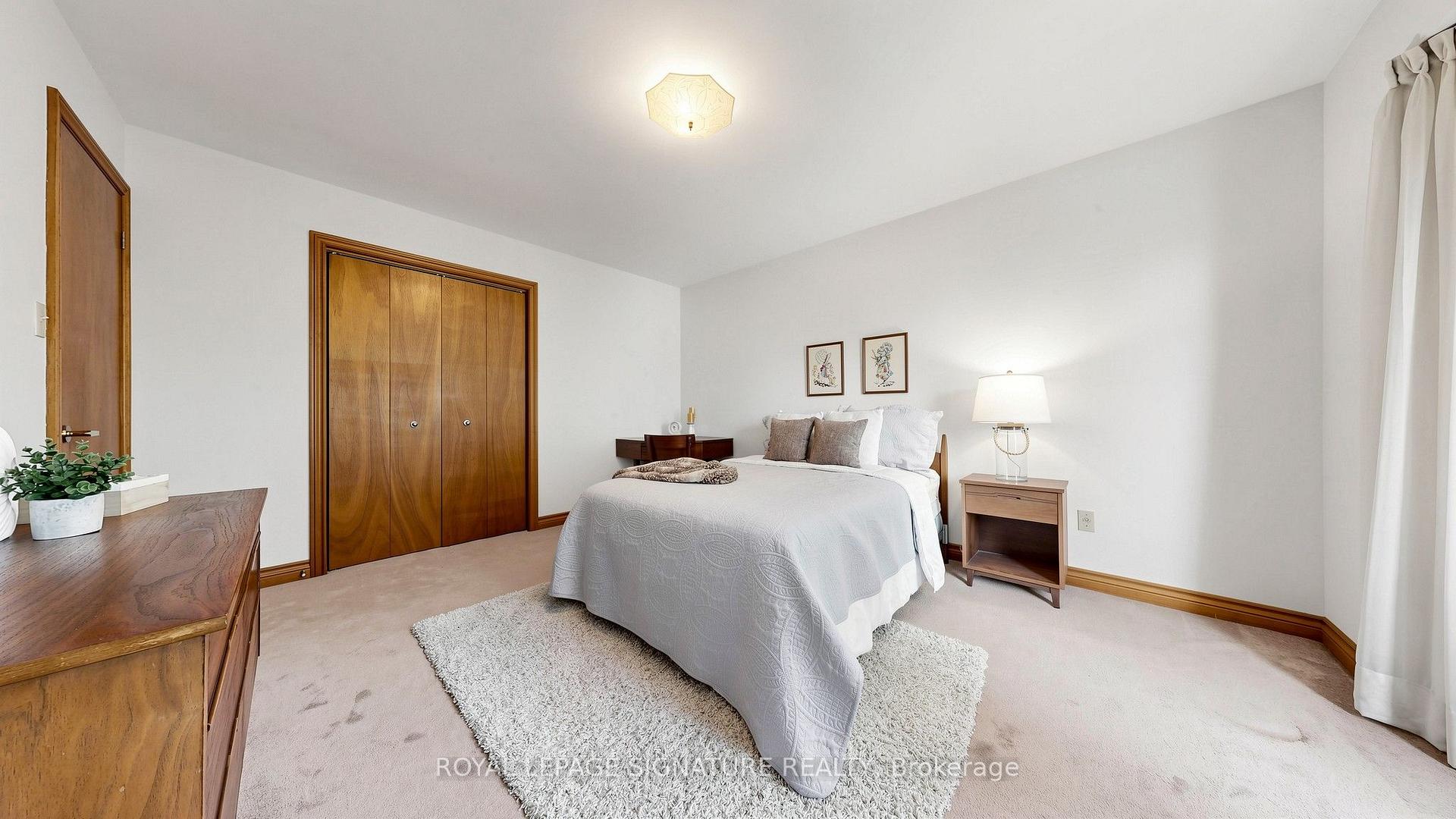 Photo 30 of 8 Royal Garden Boulevard, Vaughan, East Woodbridge — HOMEH