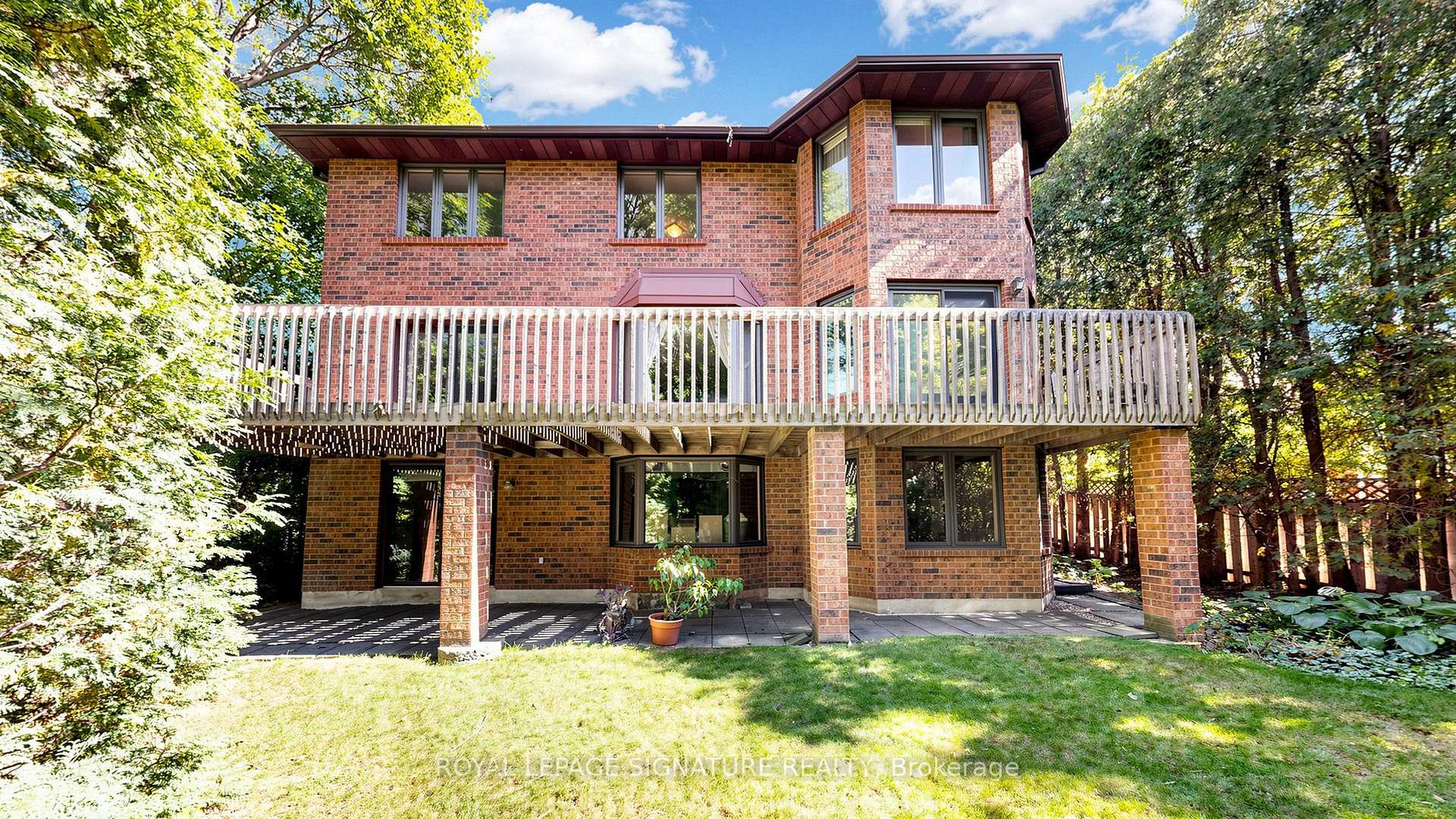 Photo 38 of 8 Royal Garden Boulevard, Vaughan, East Woodbridge — HOMEH