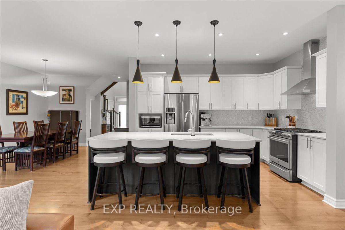 Photo 6 of 328 Serenade Crescent, Ottawa, Riverside South/Gloucester Glen — HOMEH