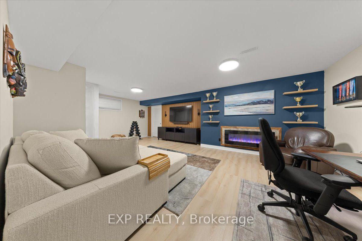 Photo 18 of 328 Serenade Crescent, Ottawa, Riverside South/Gloucester Glen — HOMEH