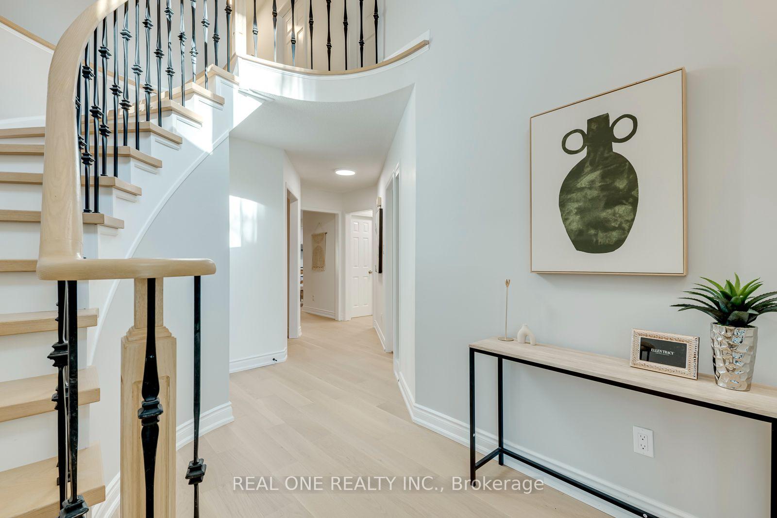 Photo 9 of 403 Parkridge Crescent, Oakville, Glen Abbey — HOMEH