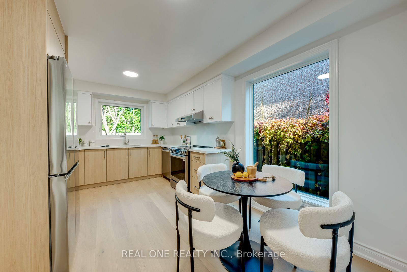 Photo 19 of 403 Parkridge Crescent, Oakville, Glen Abbey — HOMEH