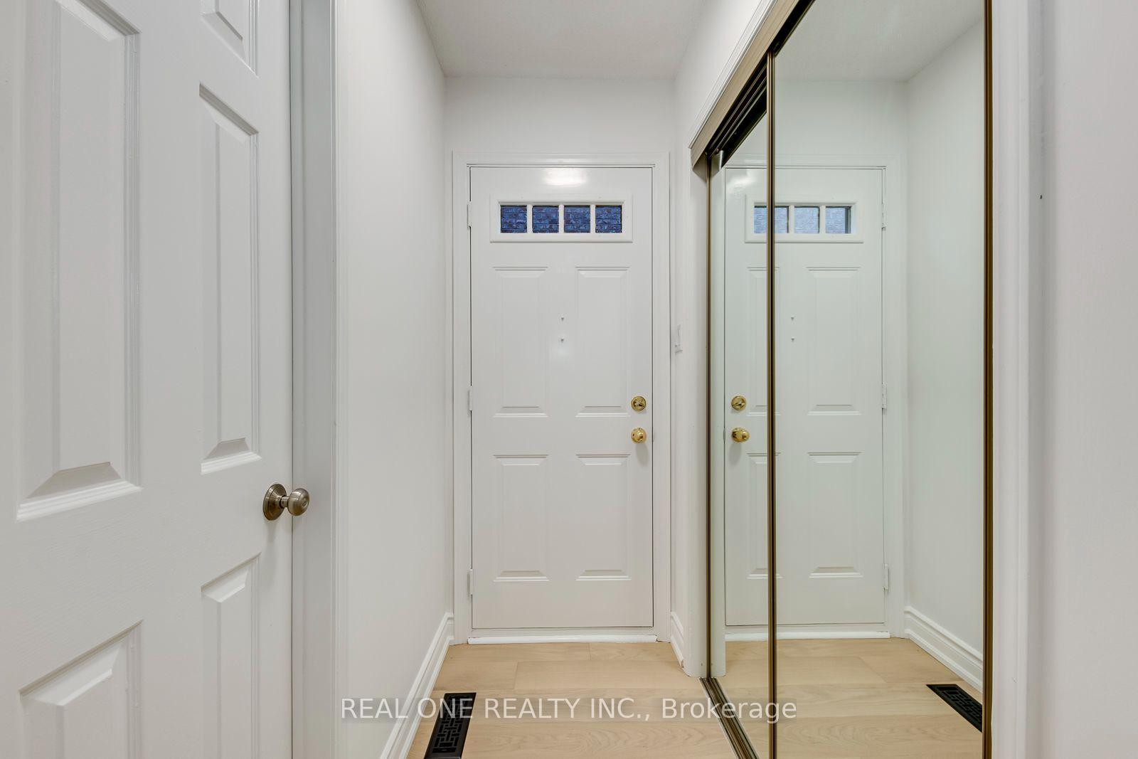 Photo 26 of 403 Parkridge Crescent, Oakville, Glen Abbey — HOMEH