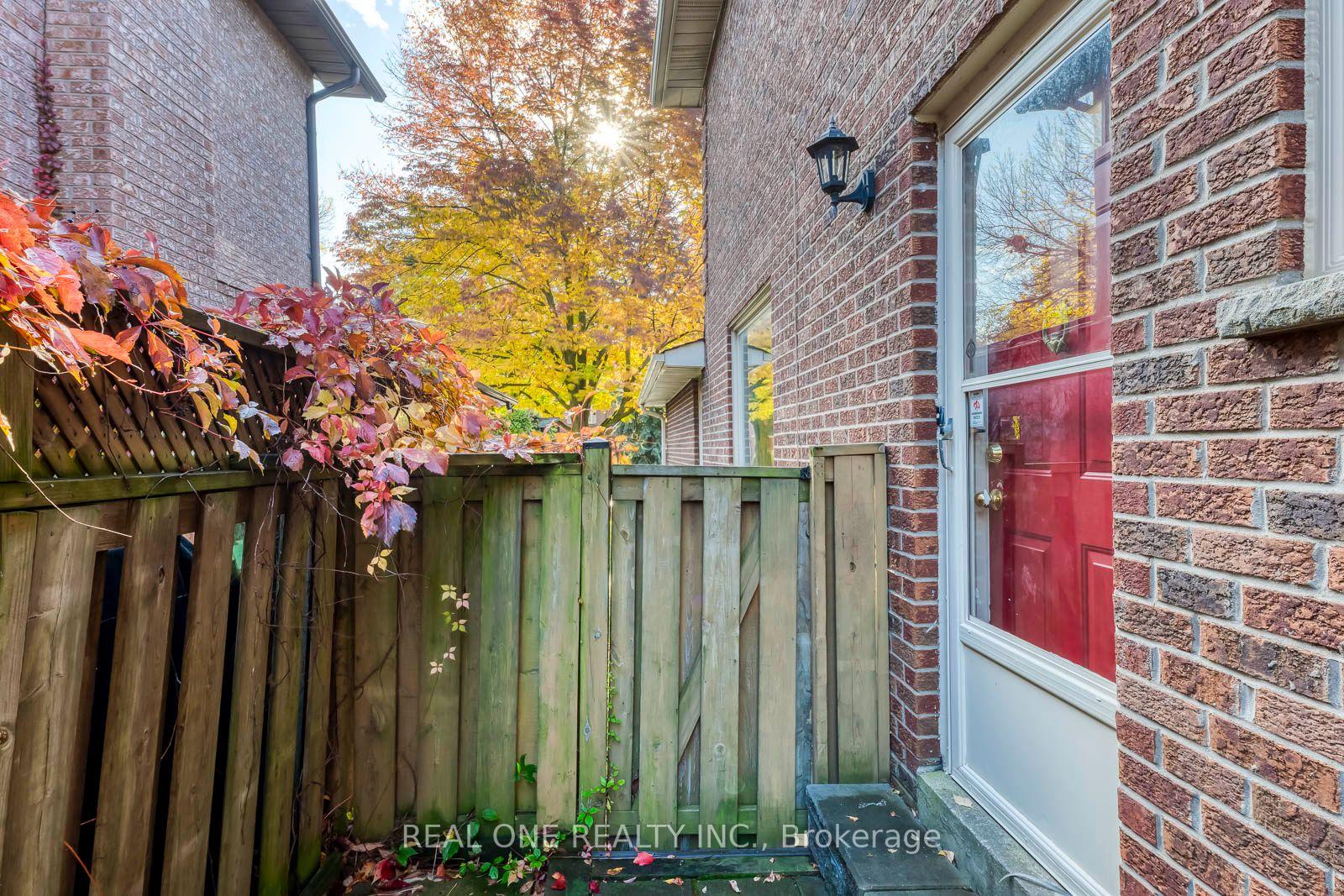 Photo 44 of 403 Parkridge Crescent, Oakville, Glen Abbey — HOMEH