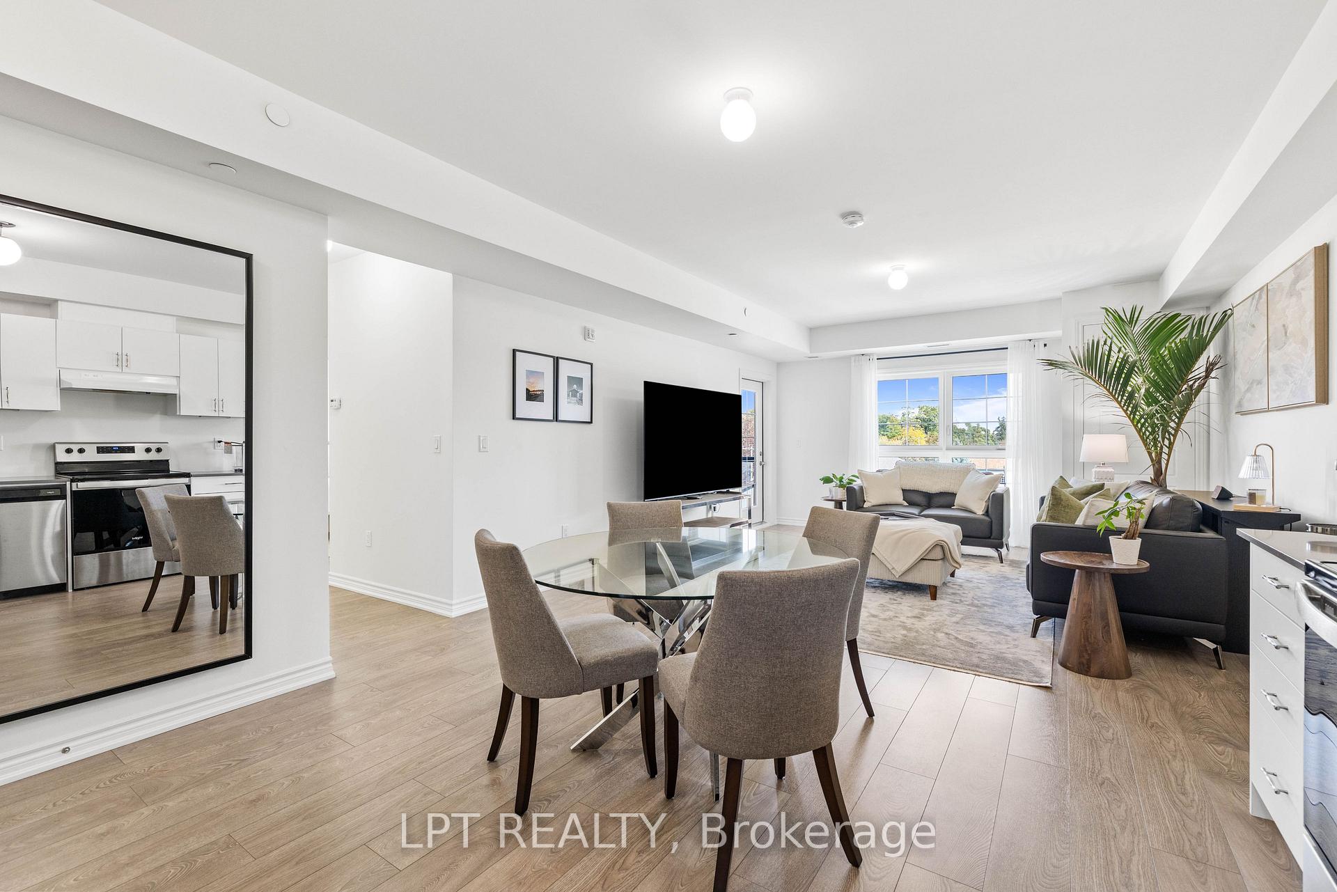 Photo 7 of Unit 407, 110 Grew Boulevard, Georgina, Sutton & Jackson's Point — HOMEH