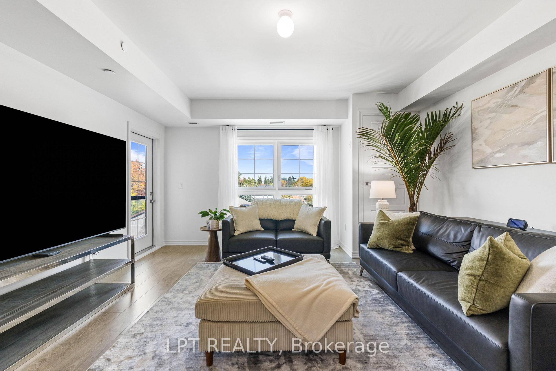 Photo 10 of Unit 407, 110 Grew Boulevard, Georgina, Sutton & Jackson's Point — HOMEH