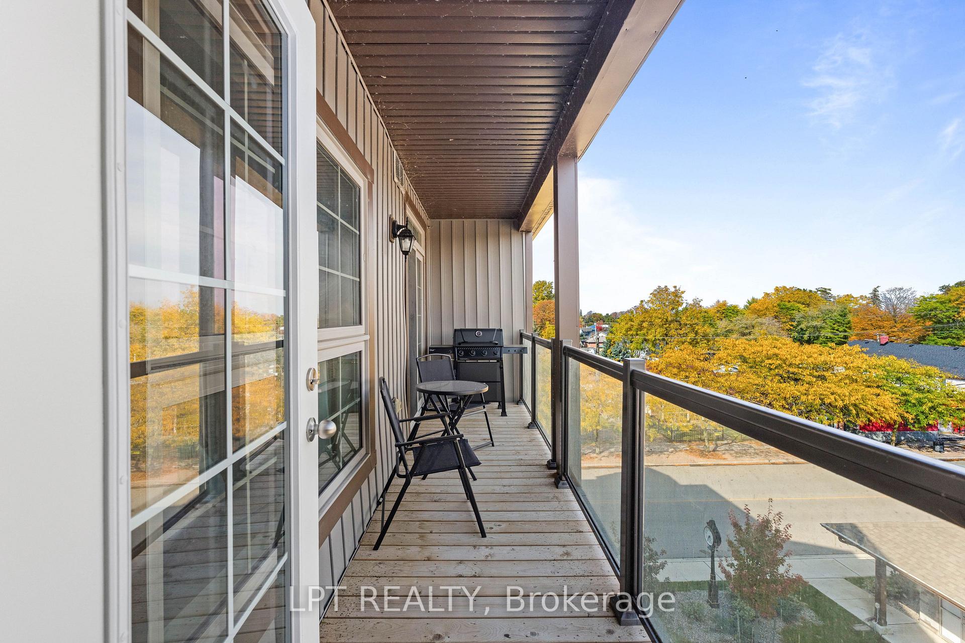 Photo 13 of Unit 407, 110 Grew Boulevard, Georgina, Sutton & Jackson's Point — HOMEH