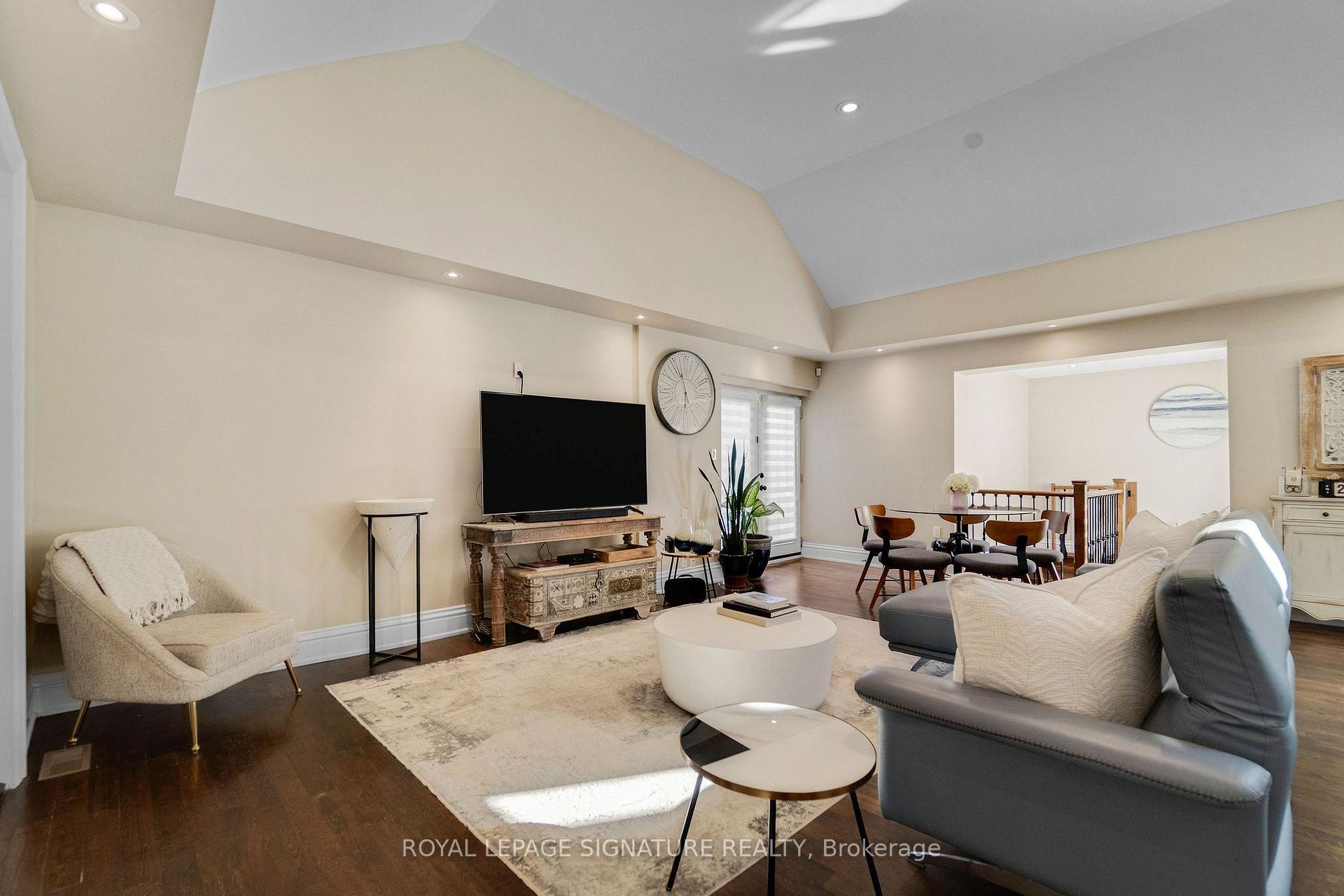Photo 7 of 1480 Clarkson Road, Mississauga, Clarkson — HOMEH